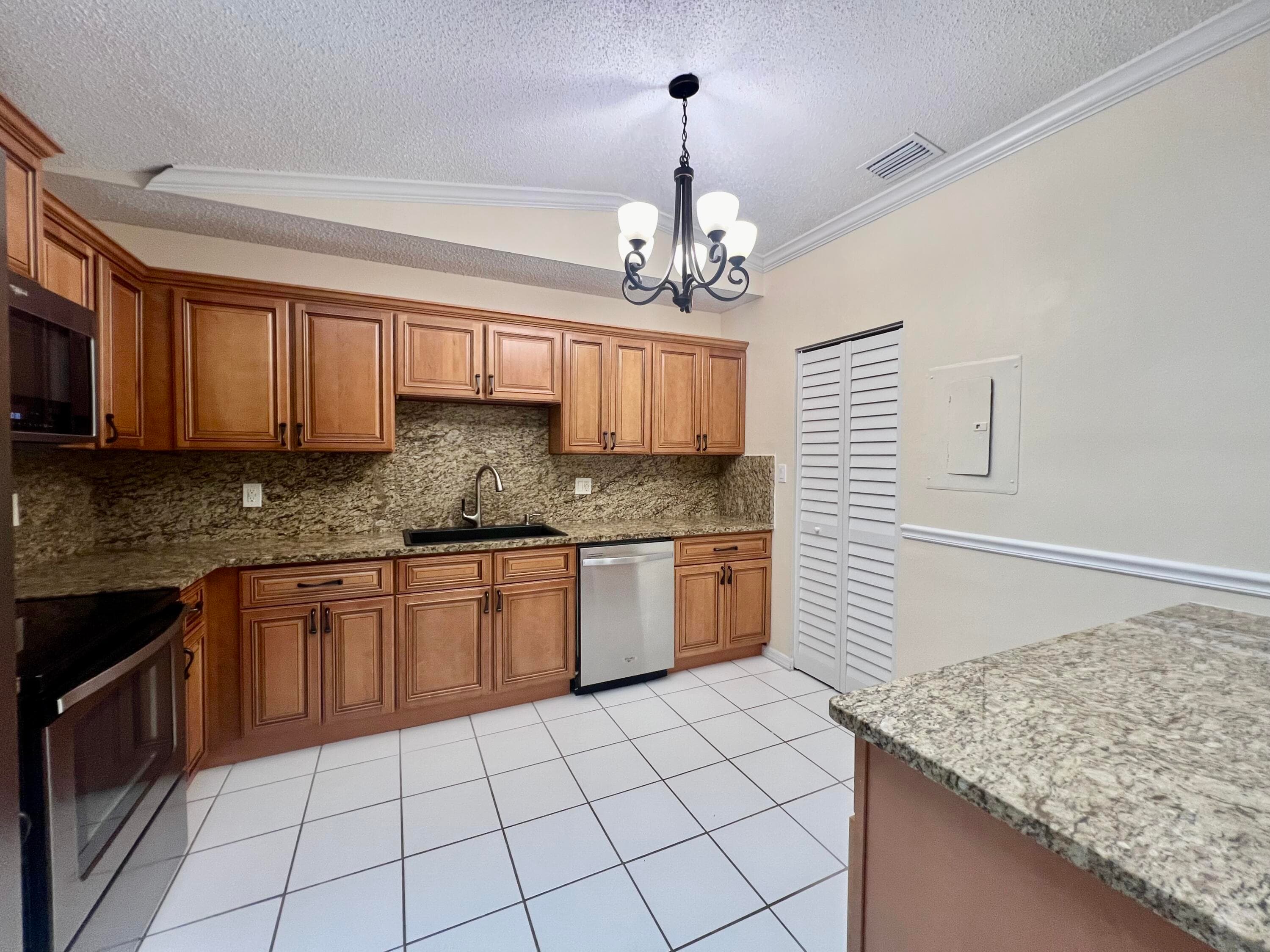 1431 Captains Walk 17, Fort Pierce, FL 34950 — photo 1 of 22
