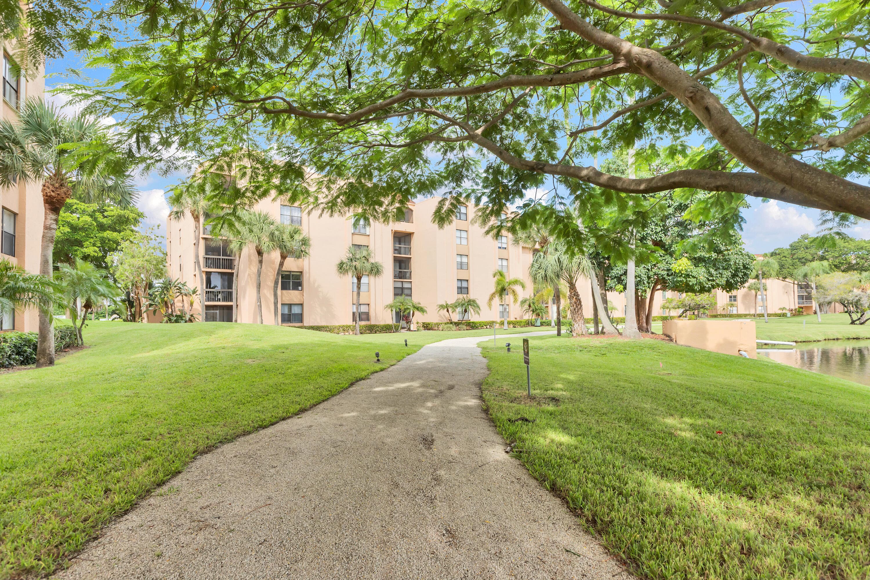 955 Dotterel 2104 Road 2104, Delray Beach, FL 33444 — photo 43 of 48