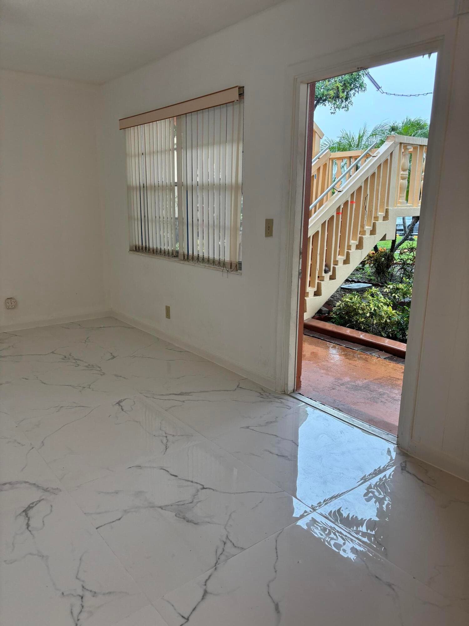 204 Salisbury I 204, West Palm Beach, FL 33417 — photo 2 of 14