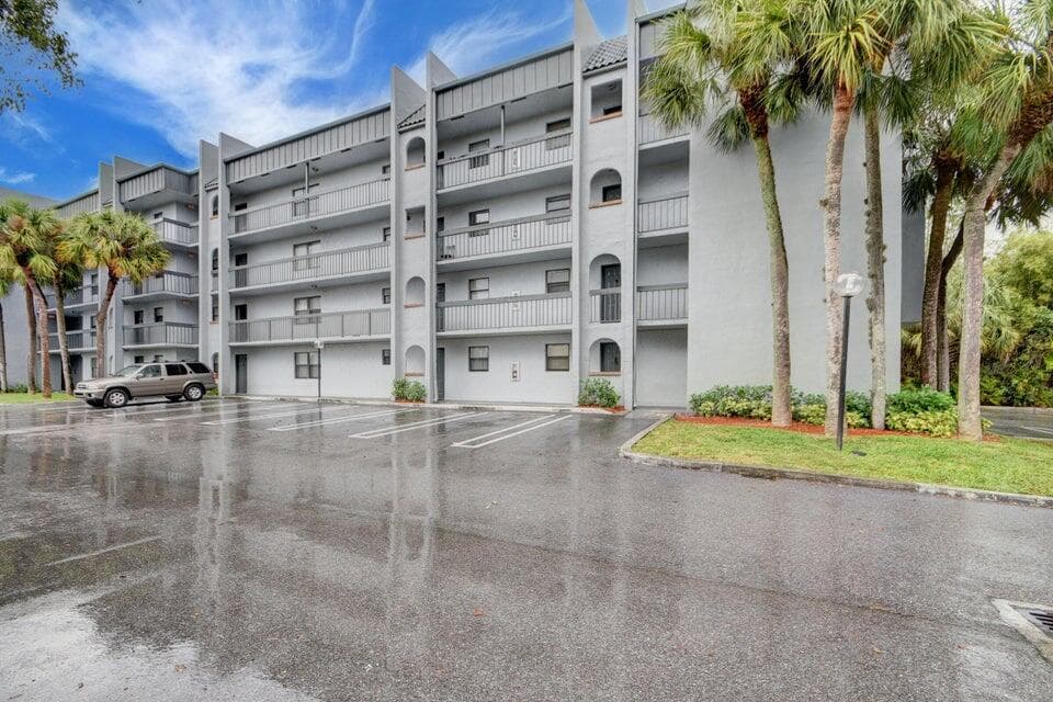 2050 N Congress Avenue 407, West Palm Beach, FL 33401 — photo 16 of 16