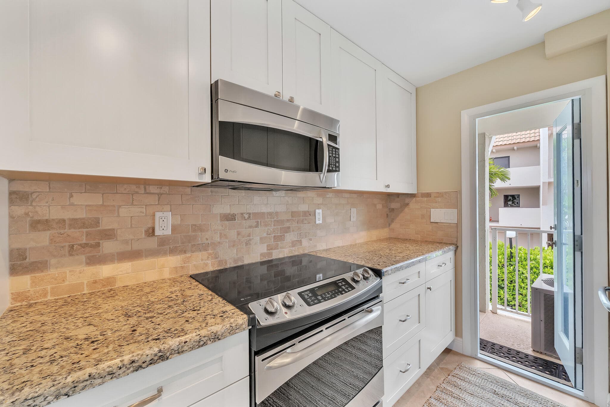 1221 Hillsboro Mile 42b, Hillsboro Beach, FL 33062 — photo 32 of 45