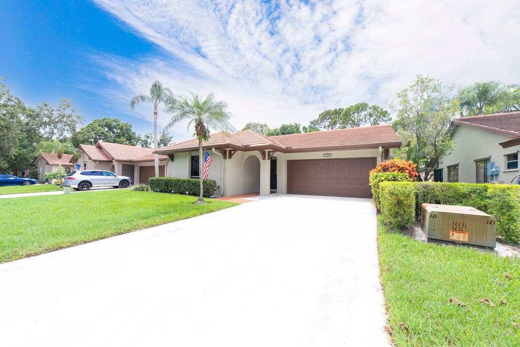 2784 SW Willowood Circle, Palm City, FL 34990 — photo 5 of 55