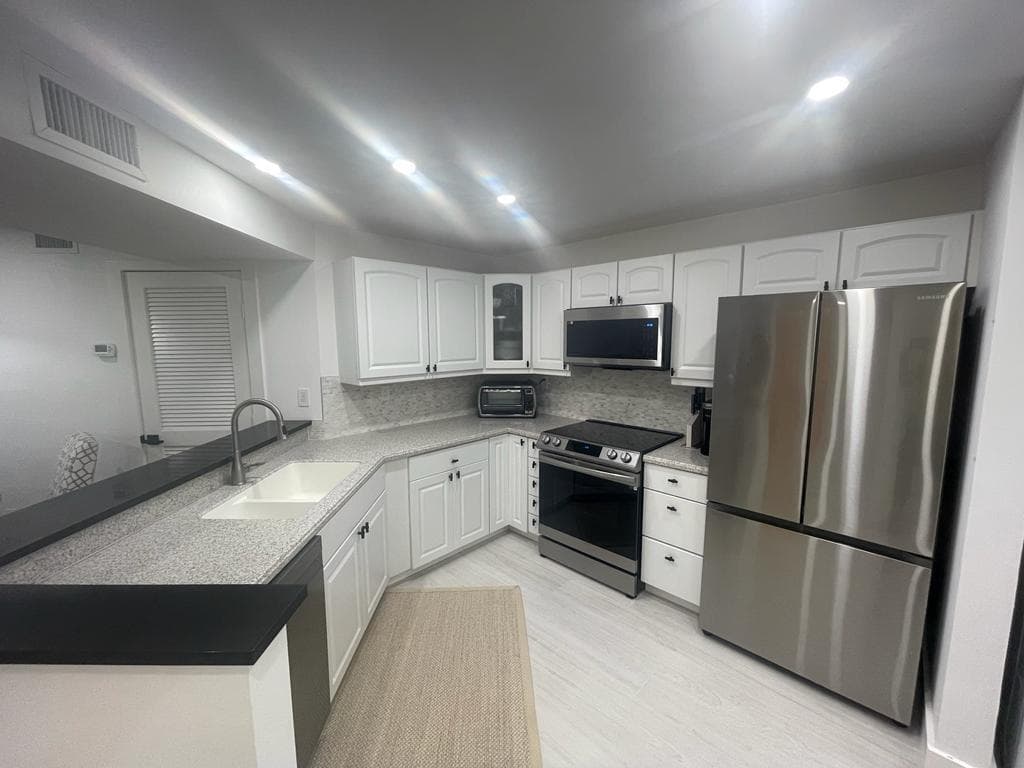 3870 N Hwy A1a 102, Hutchinson Island, FL 34949 — photo 13 of 28