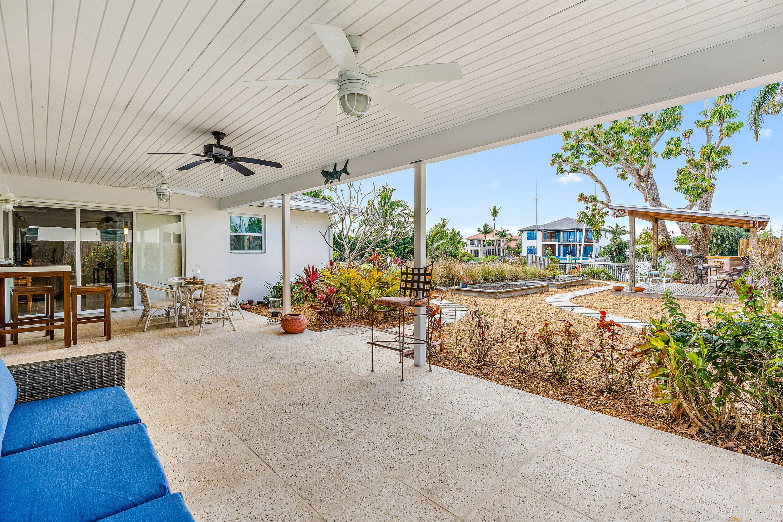733 Waterway Drive, North Palm Beach, FL 33408 — photo 4 of 27