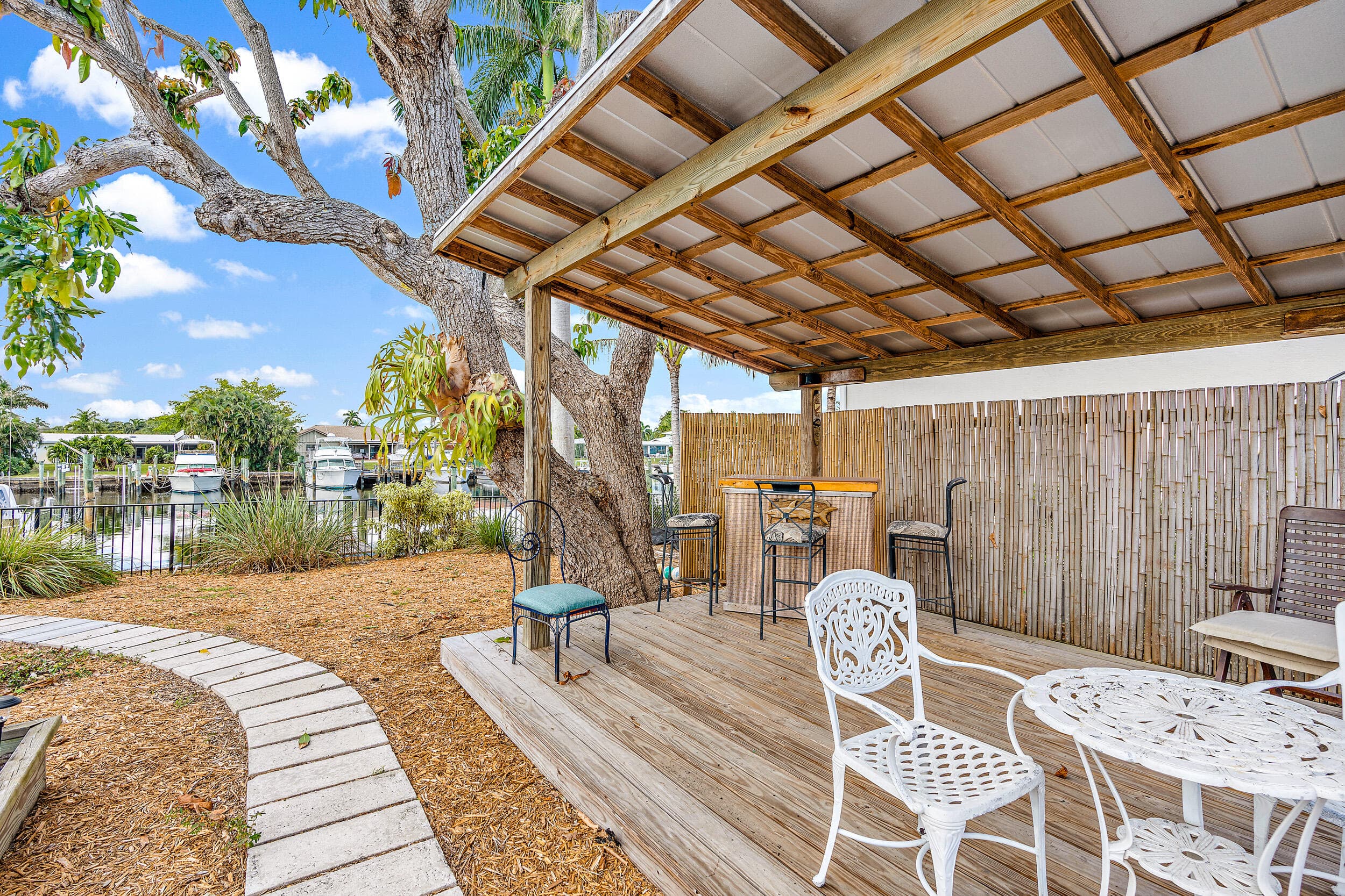 733 Waterway Drive, North Palm Beach, FL 33408 — photo 5 of 27