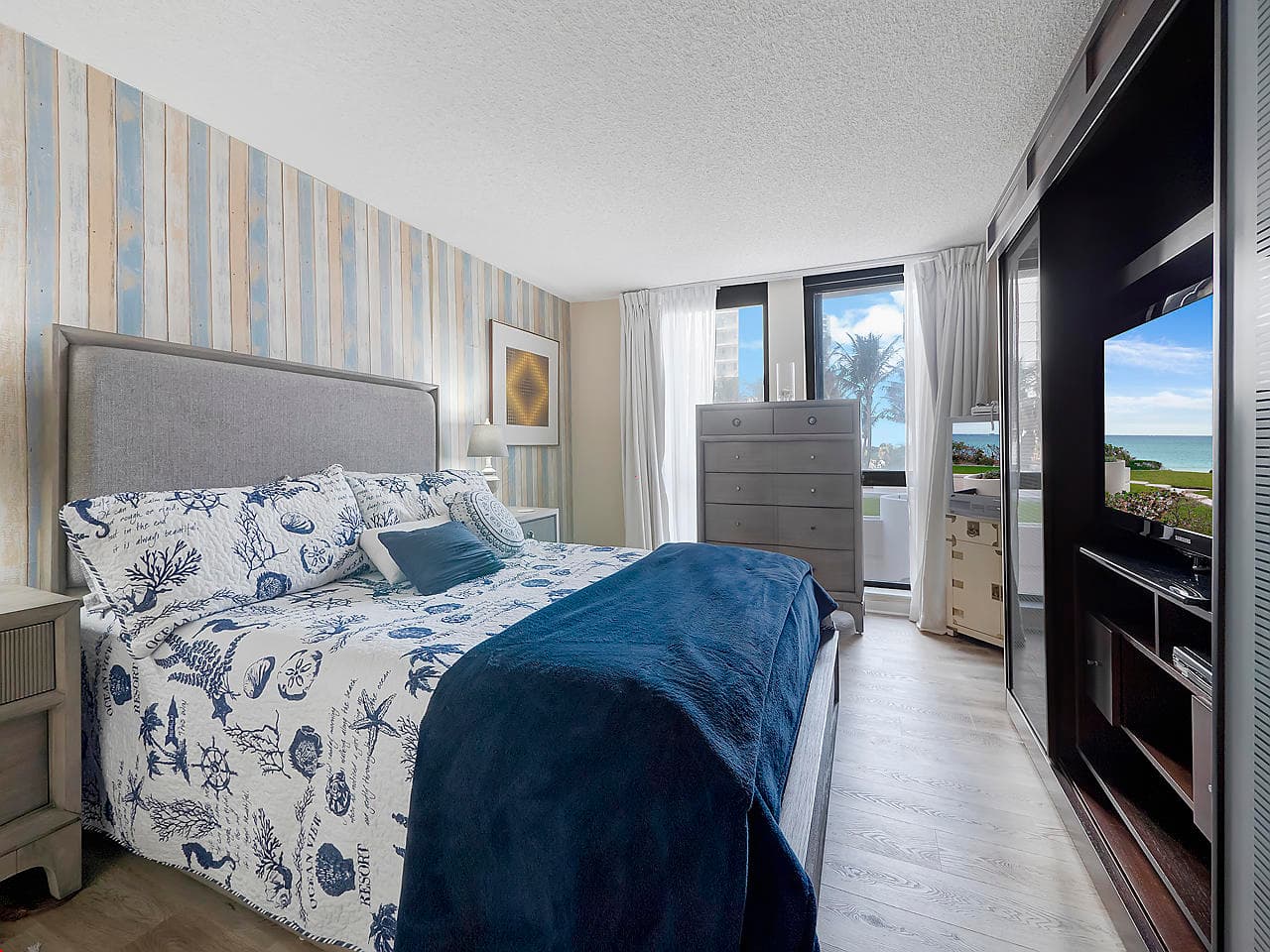 5380 N Ocean Drive 2e, Singer Island, FL 33404 — photo 14 of 30
