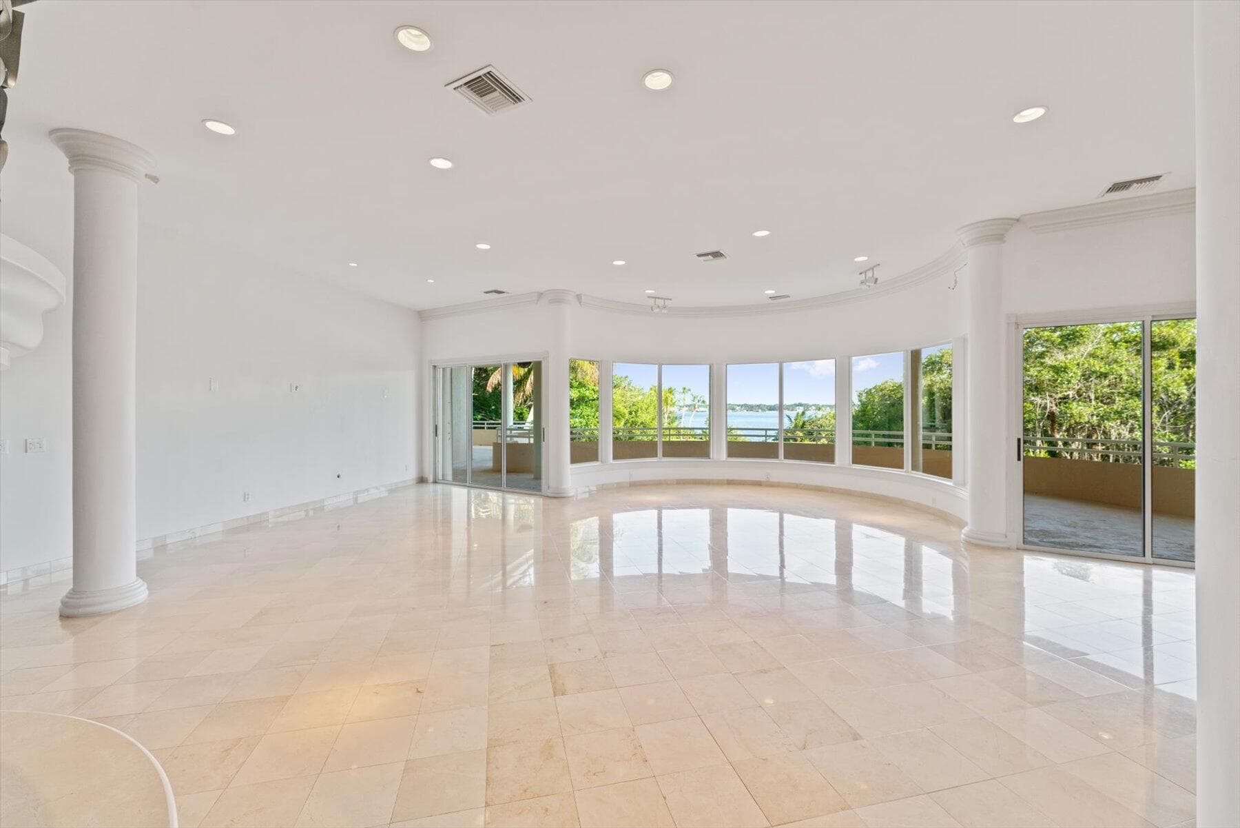 49 W High Point Road, Sewalls Point, FL 34996 — photo 14 of 99
