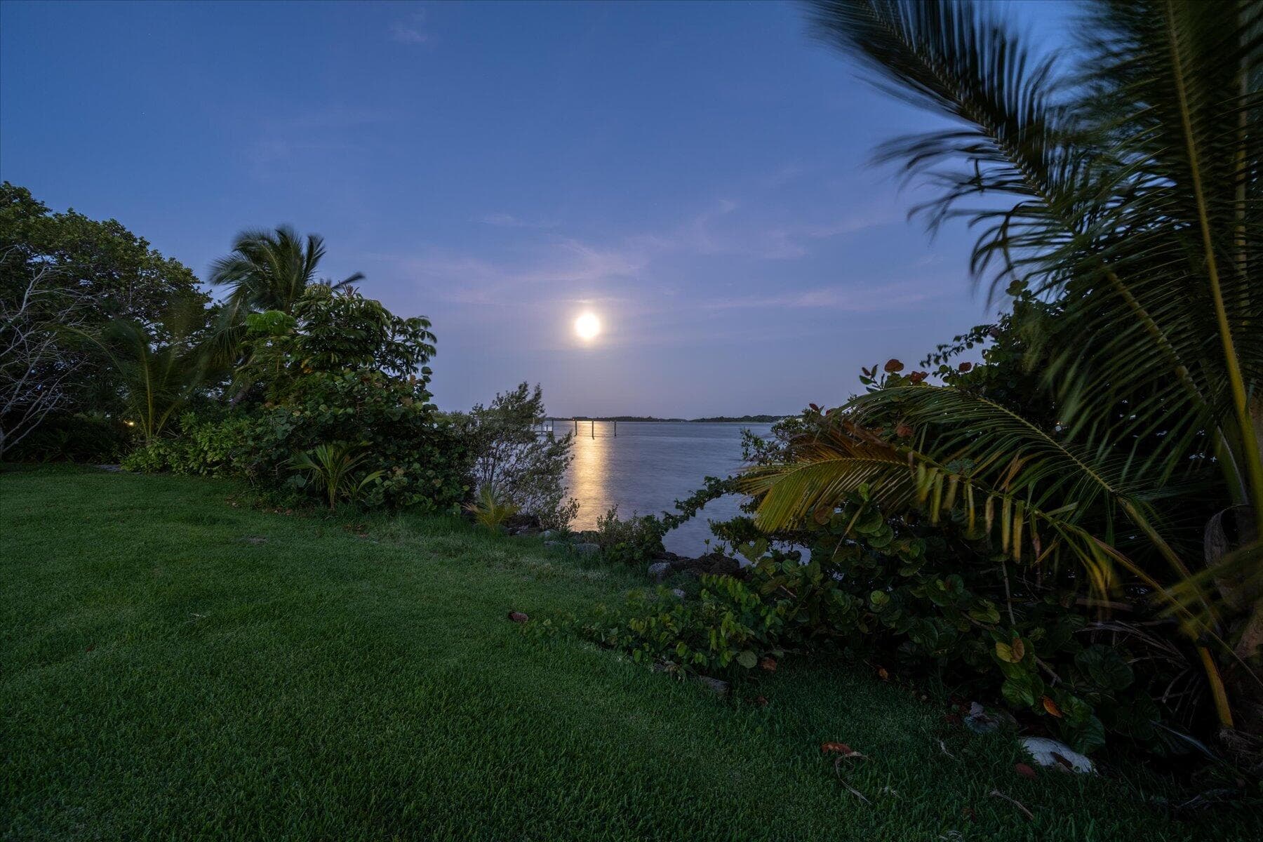 49 W High Point Road, Sewalls Point, FL 34996 — photo 3 of 99