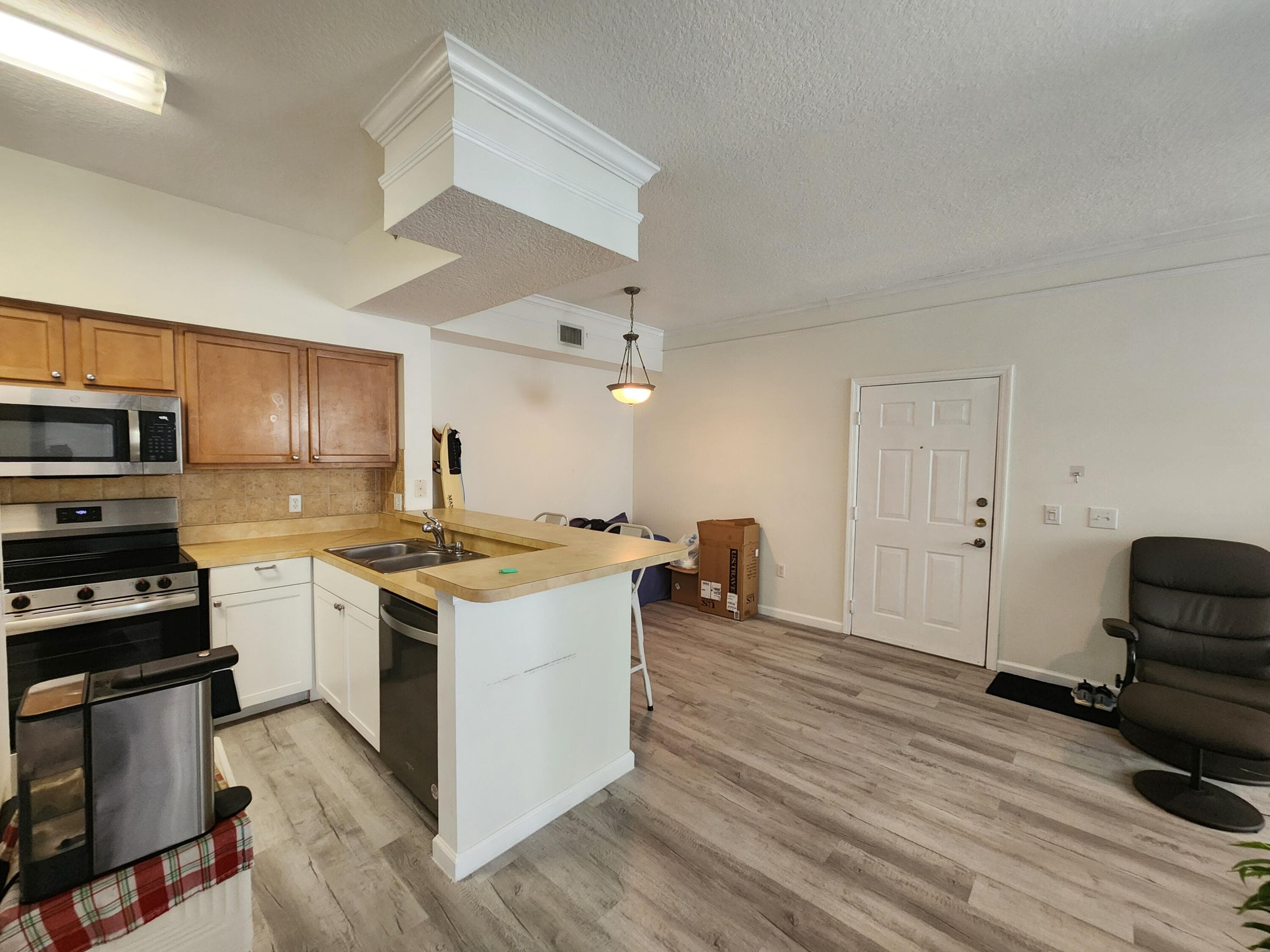 2103 Myrtlewood Circle E 2103, Palm Beach Gardens, FL 33418 — photo 3 of 26