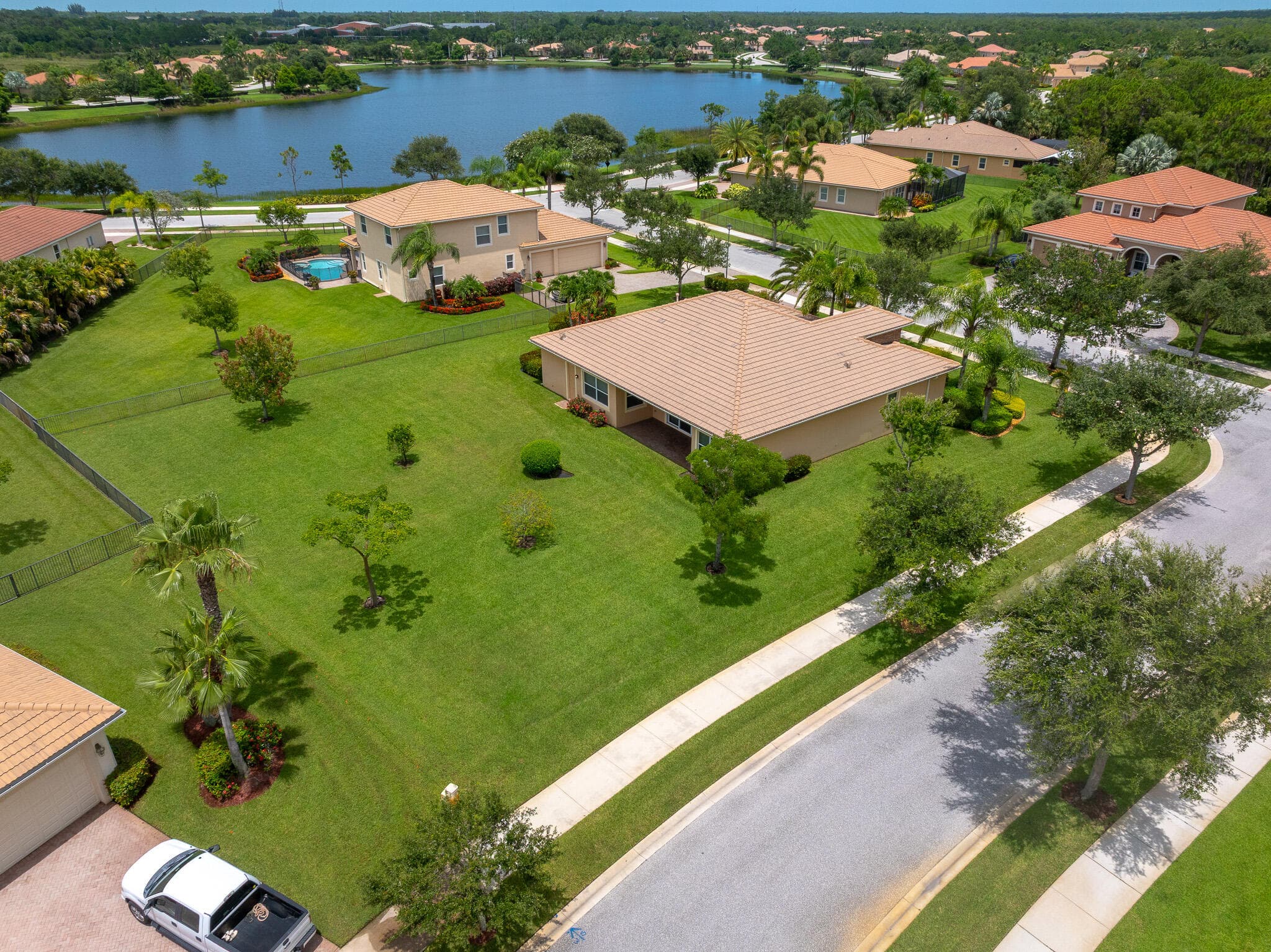 7422 SE Belle Maison Drive, Stuart, FL 34997 — photo 2 of 18