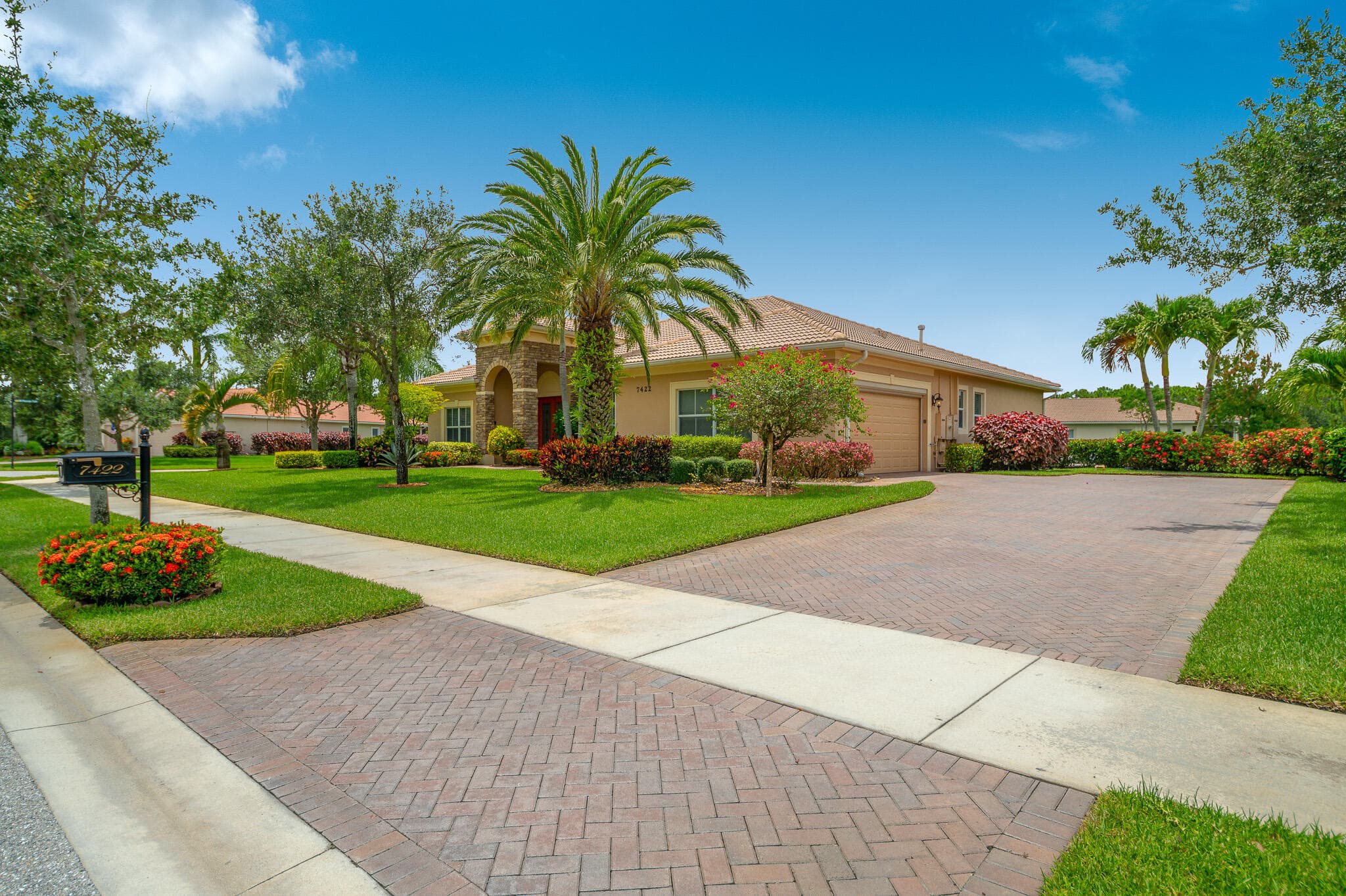 7422 SE Belle Maison Drive, Stuart, FL 34997 — photo 3 of 18