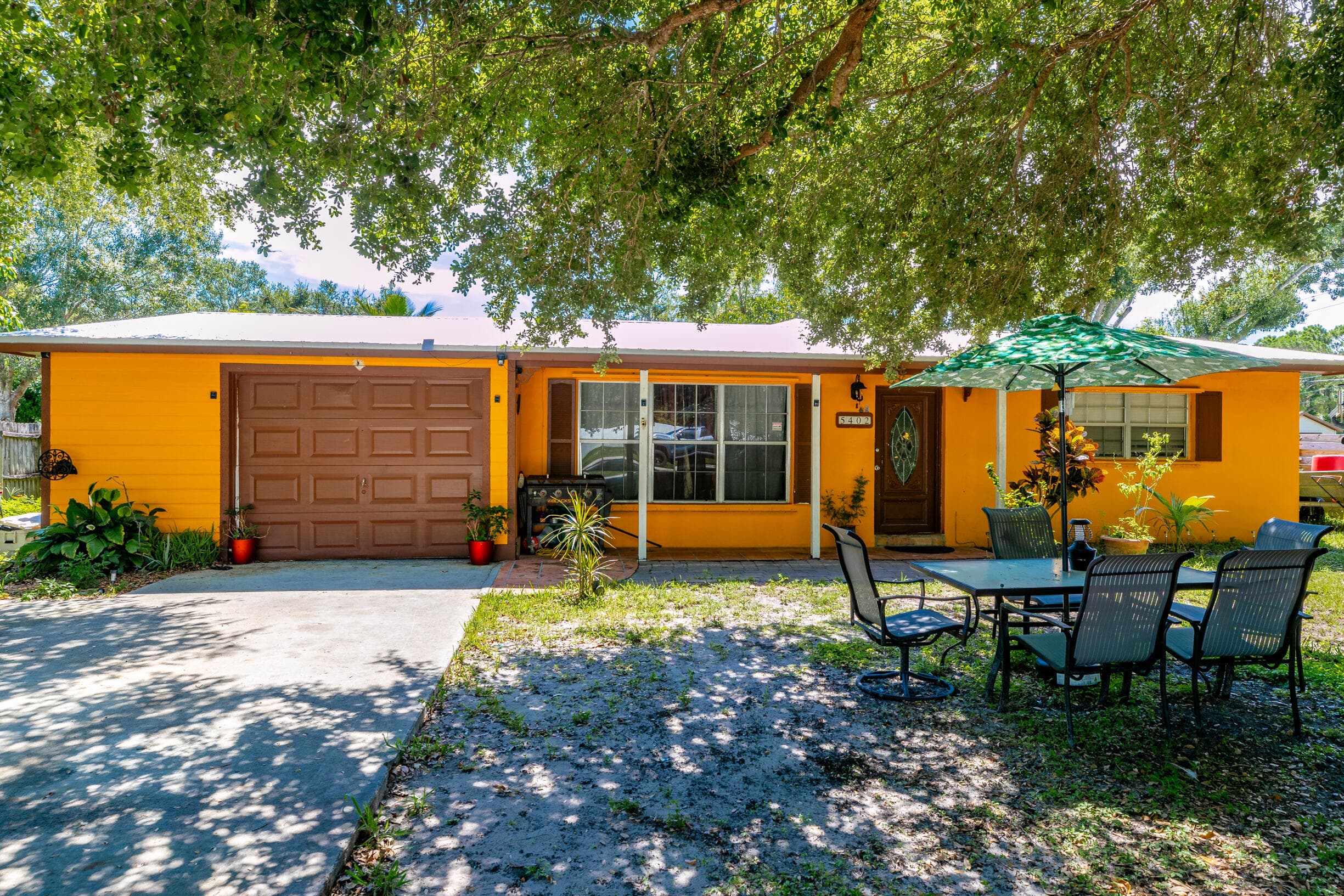 5402 Shannon Drive, Fort Pierce, FL 34951 — photo 1 of 19