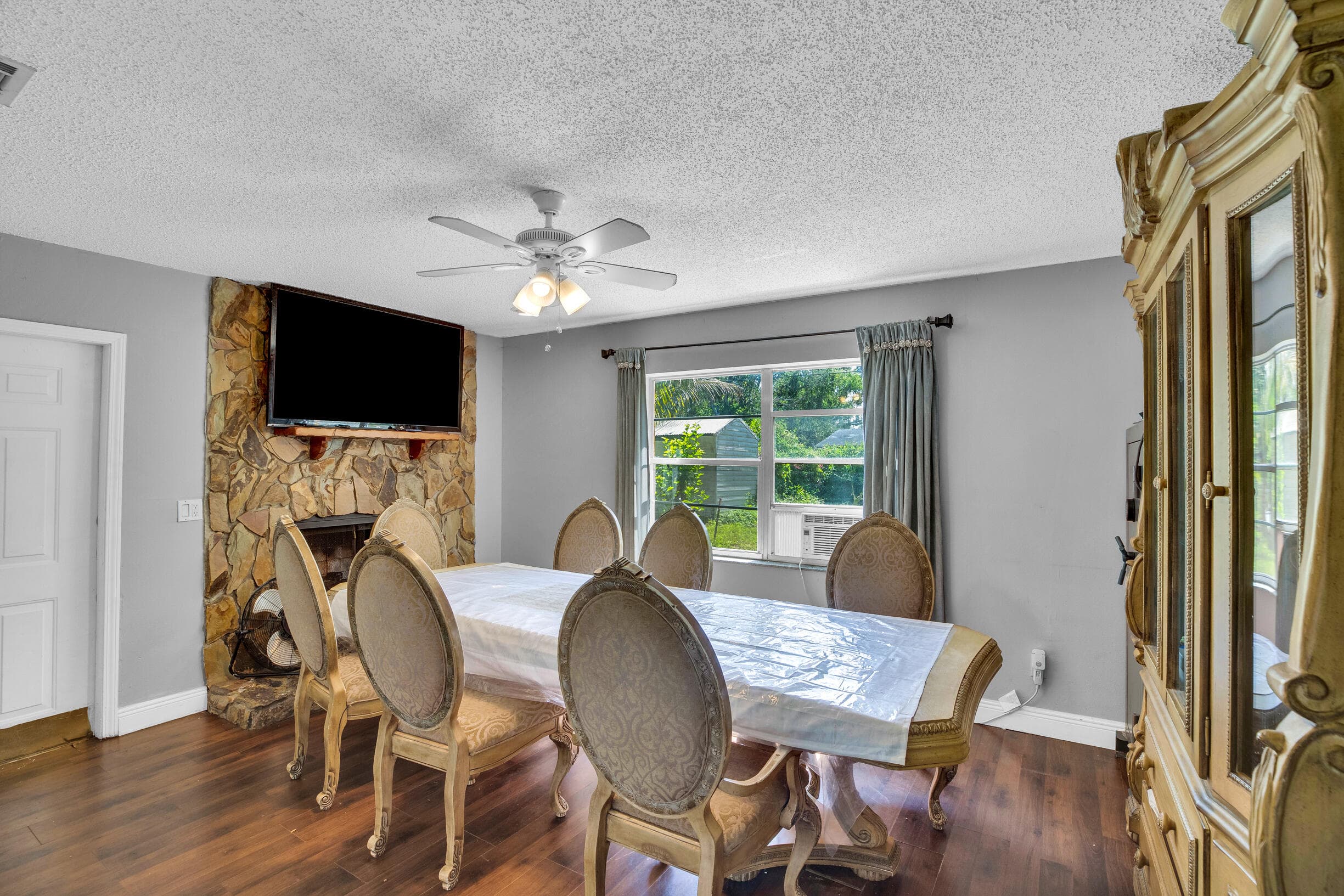5402 Shannon Drive, Fort Pierce, FL 34951 — photo 10 of 19