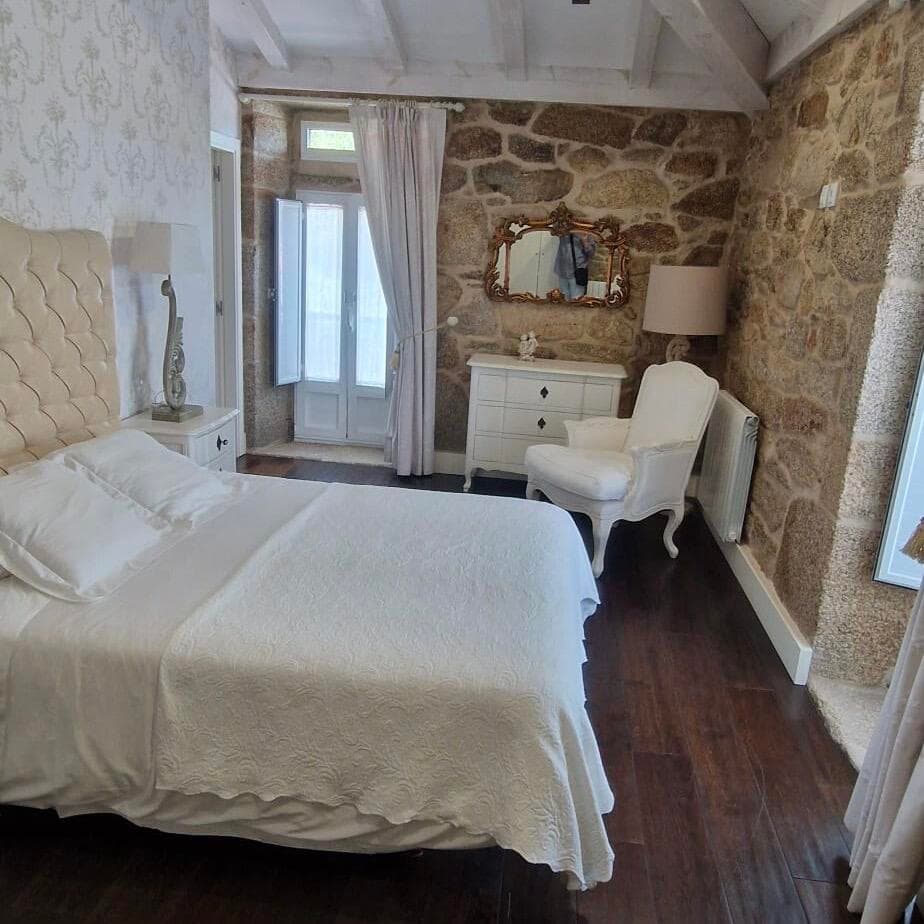 39 RúA Sineiro, O Grove, Spain — photo 46 of 54