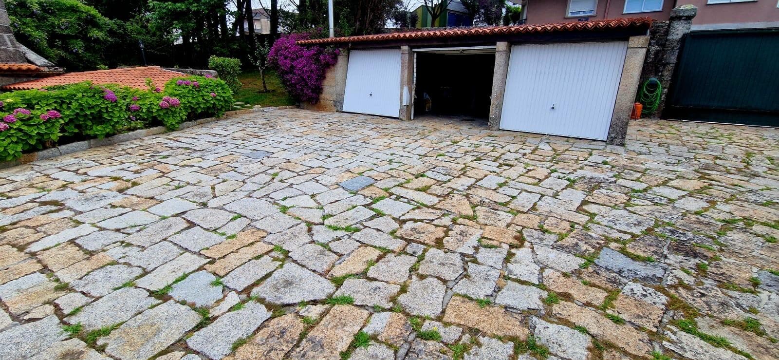 39 RúA Sineiro, O Grove, Spain — photo 50 of 54