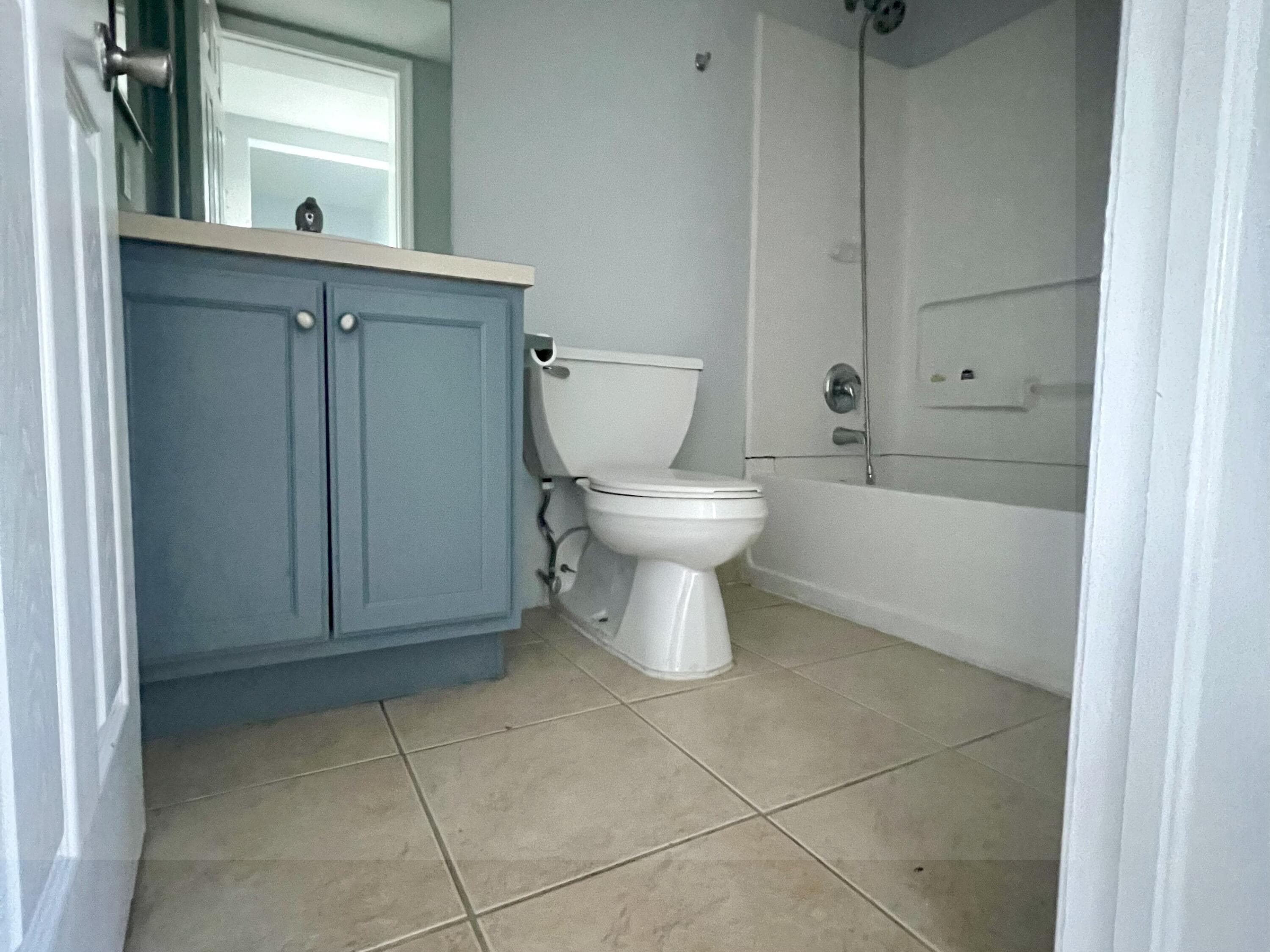512 SW 1st Street, Boynton Beach, FL 33435 — photo 9 of 12