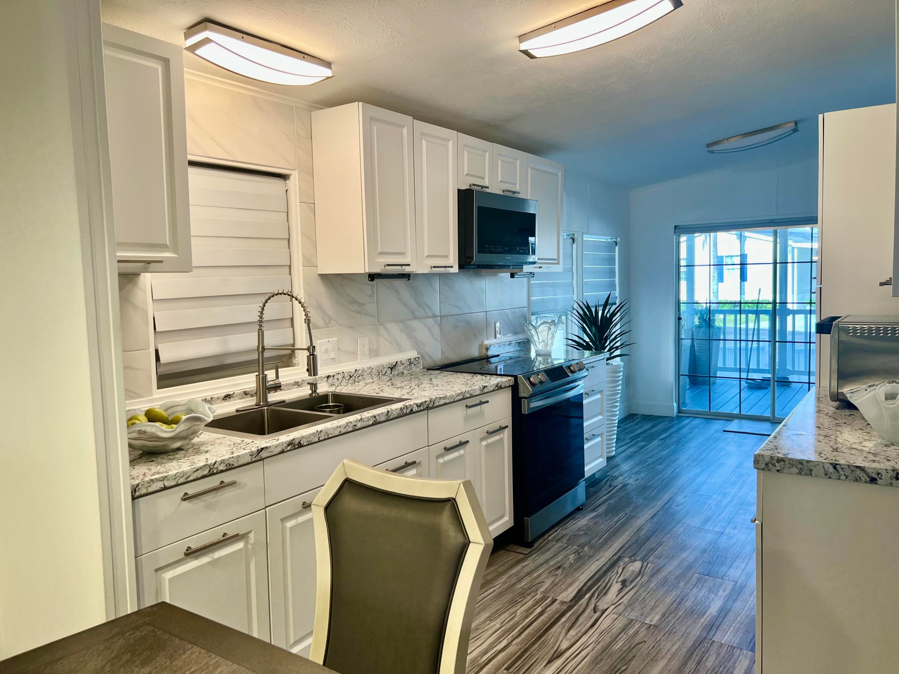 6940 NW 44th Avenue Lot E-07, Coconut Creek, FL 33073 — photo 8 of 39