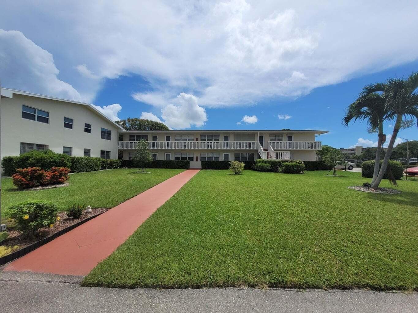 3 Berkshire A, West Palm Beach, FL 33417 — photo 16 of 17