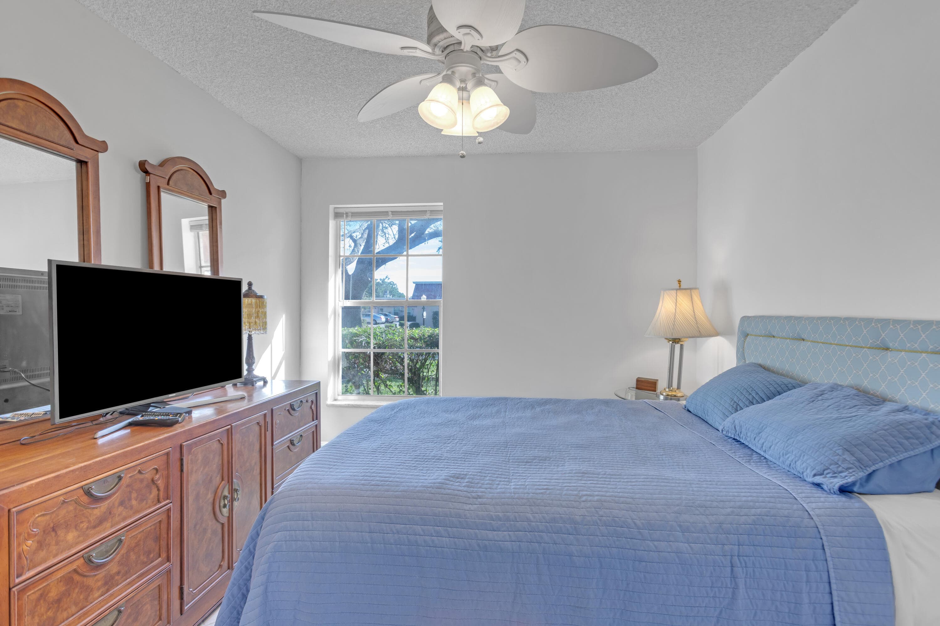 857 Worcester B Lane B, Lake Worth, FL 33467 — photo 25 of 40