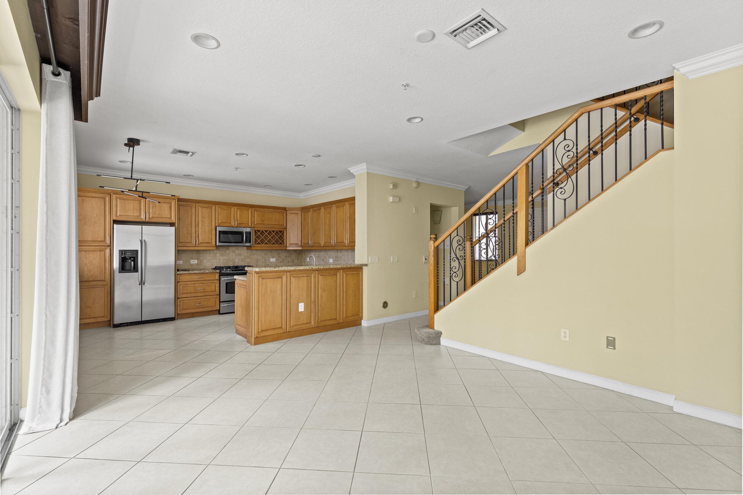2900 NW 125th Avenue 3-305, Sunrise, FL 33323 — photo 6 of 54