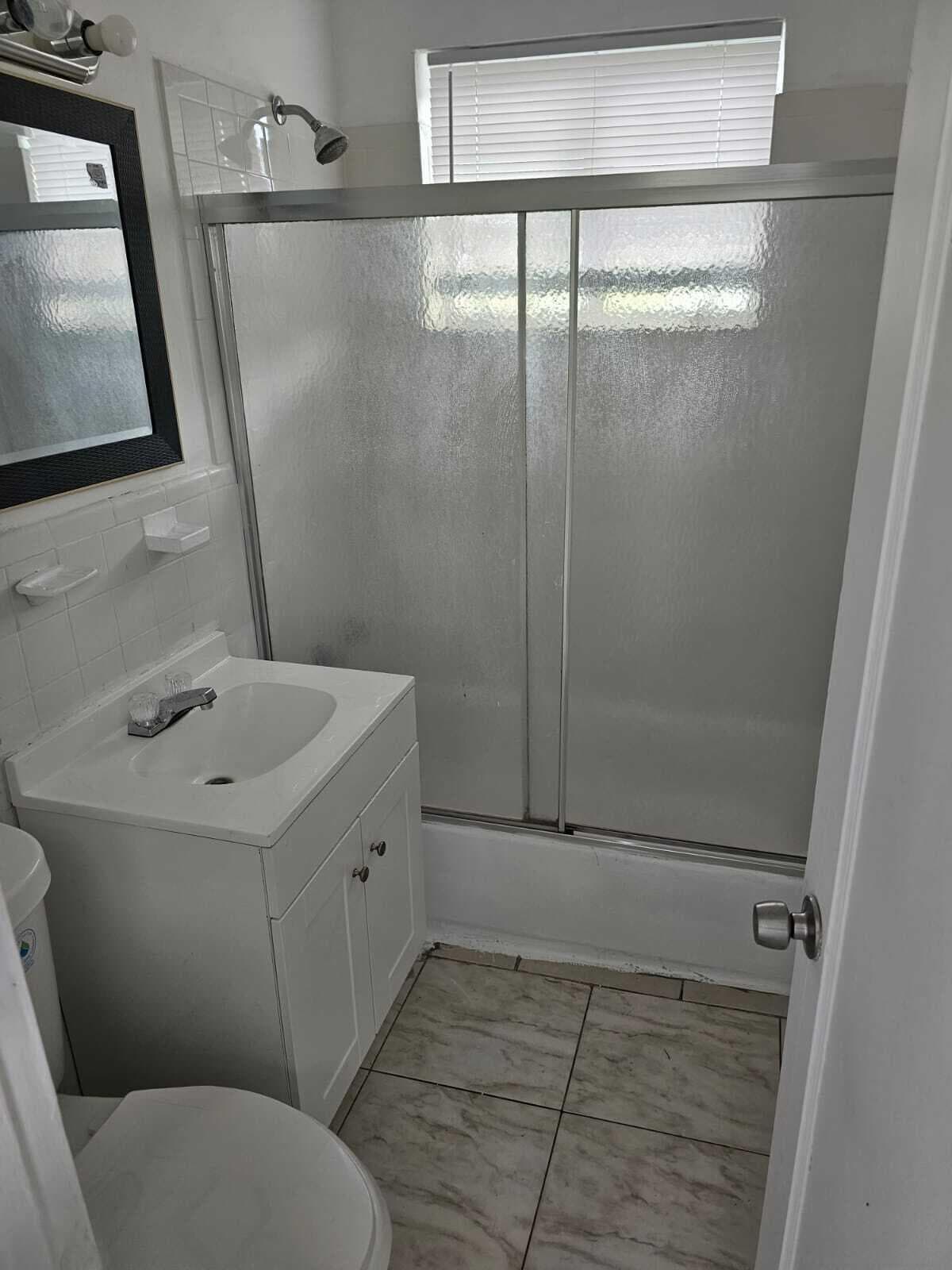 630 84th Street 28, Miami Beach, FL 33141 — photo 11 of 22