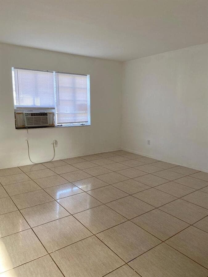 630 84th Street 28, Miami Beach, FL 33141 — photo 21 of 22