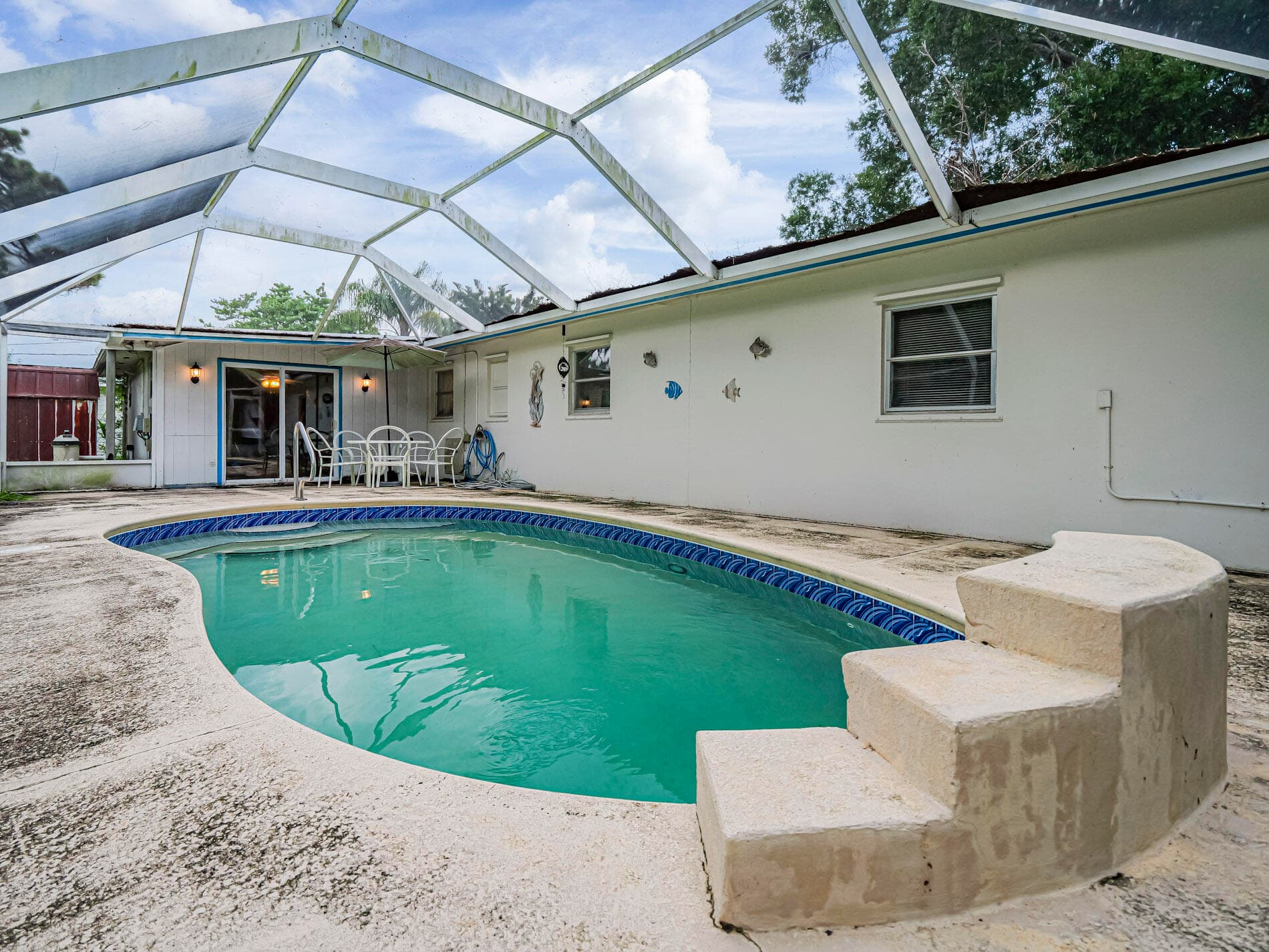 2185 32nd Avenue, Vero Beach, FL 32960 — photo 5 of 28