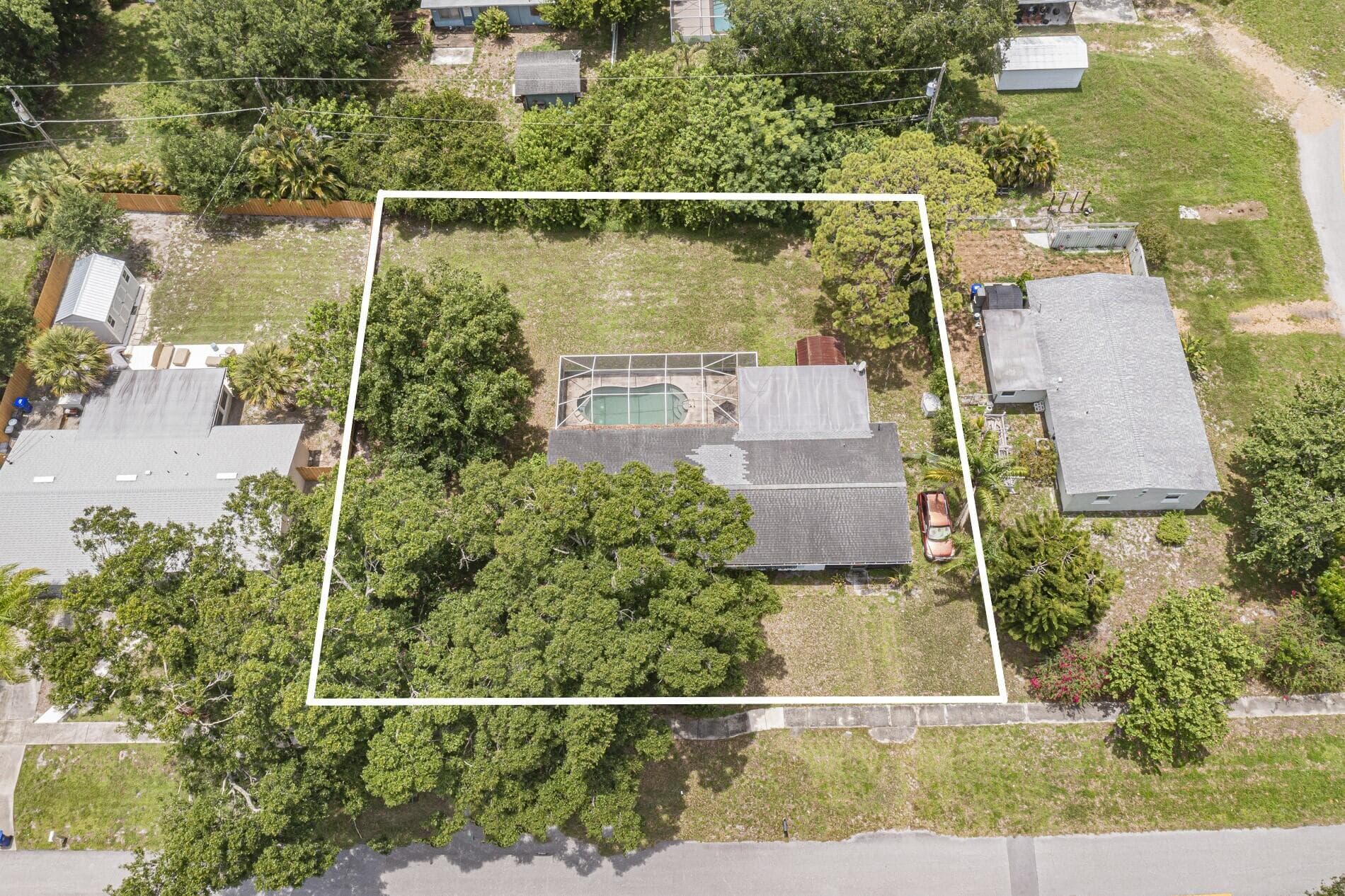 2185 32nd Avenue, Vero Beach, FL 32960 — photo 26 of 28