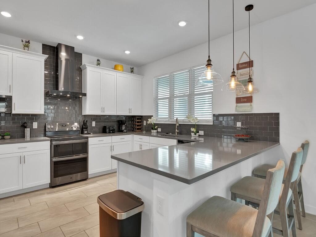 475 Strand Drive, Melbourne Beach, FL 32951 — photo 7 of 40