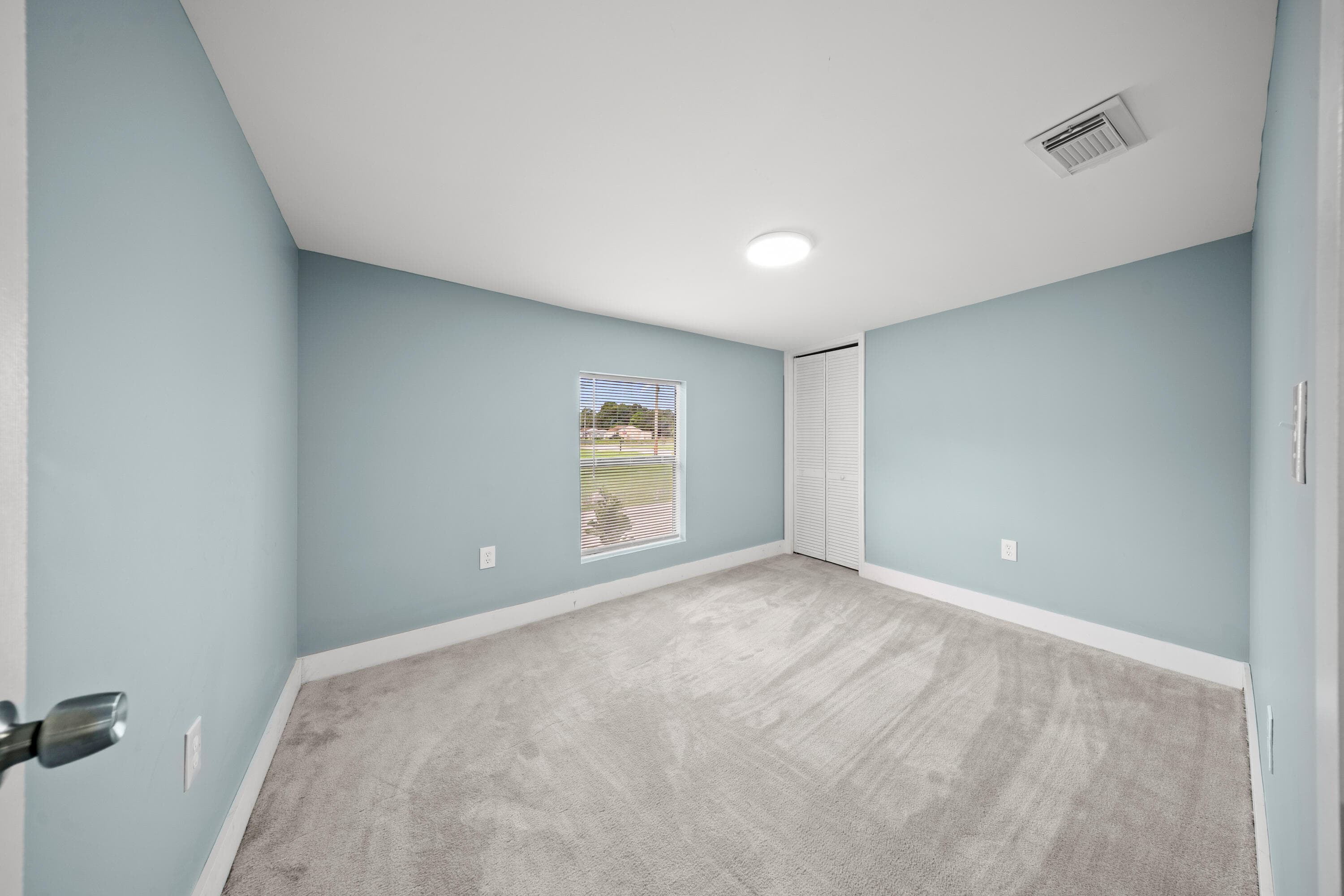 428 N 22nd Street, Fort Pierce, FL 34950 — photo 11 of 17