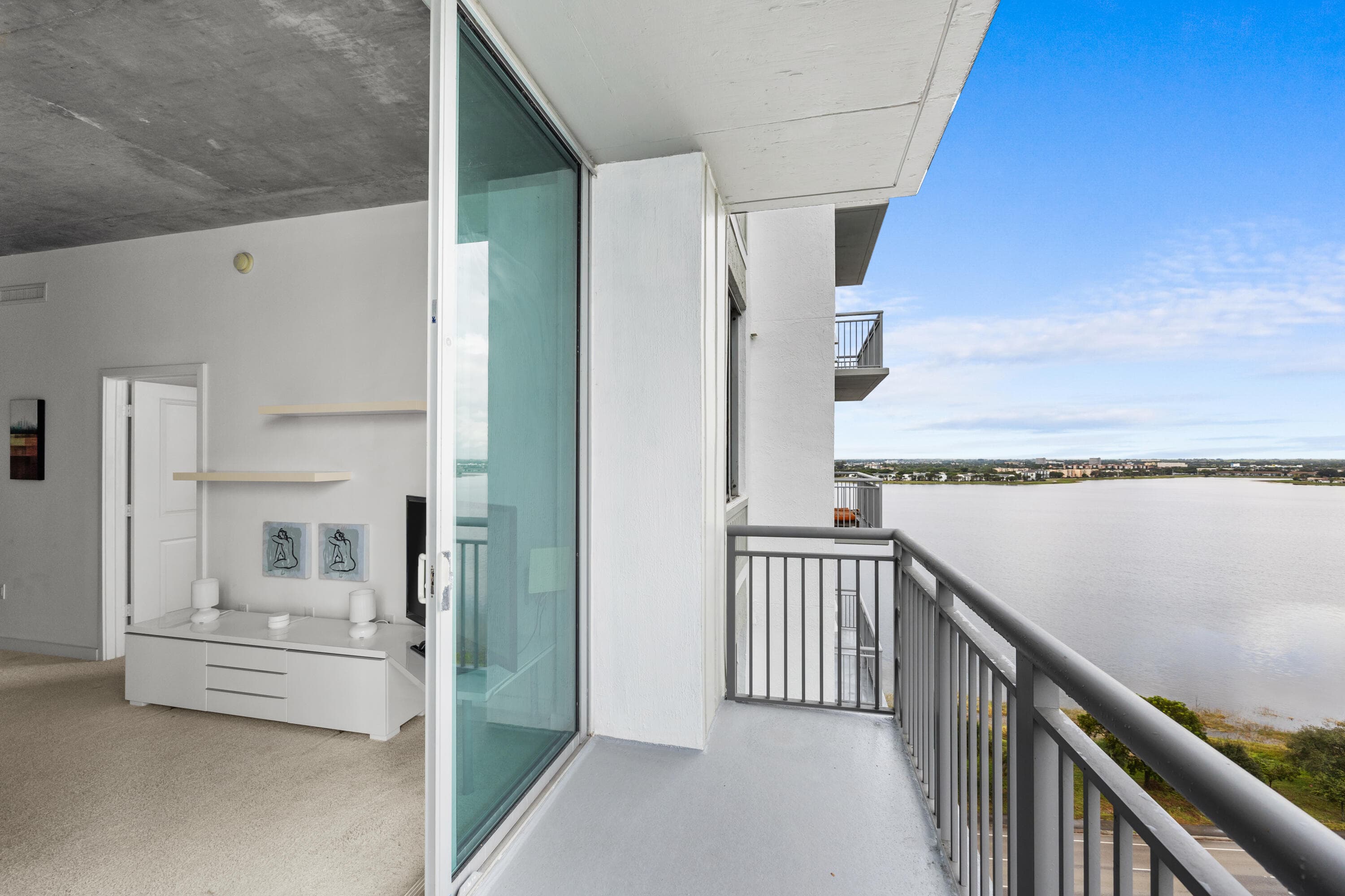 300 S Australian Avenue 1106, West Palm Beach, FL 33401 — photo 2 of 26