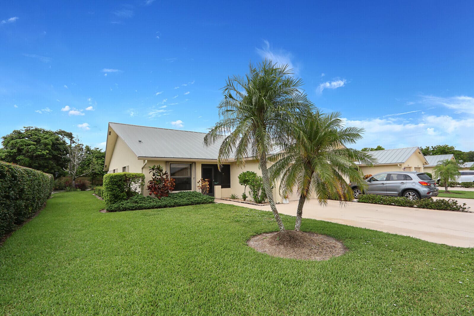 7655 SE Sugar Sand Circle, Hobe Sound, FL 33455 — photo 3 of 51