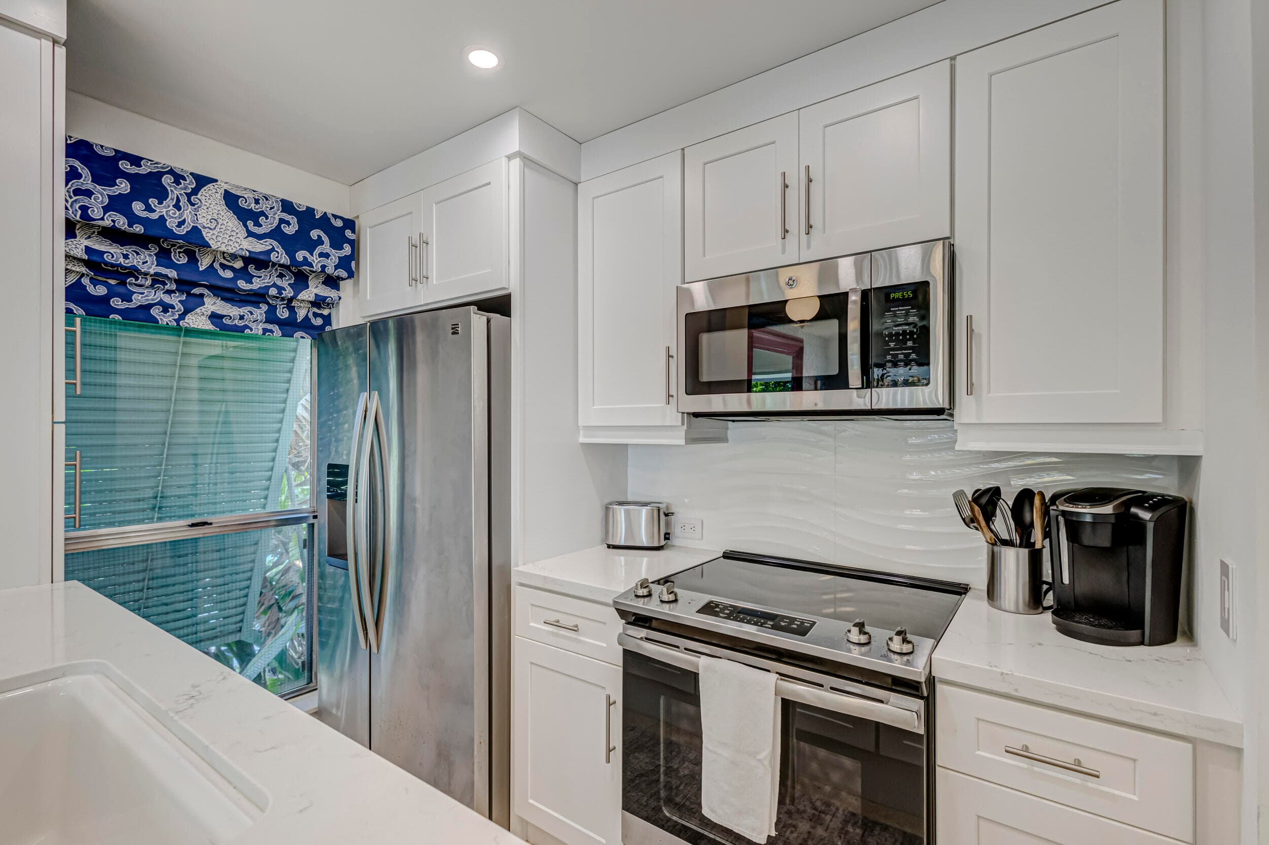 296 Cypress Point Drive, Palm Beach Gardens, FL 33418 — photo 9 of 75