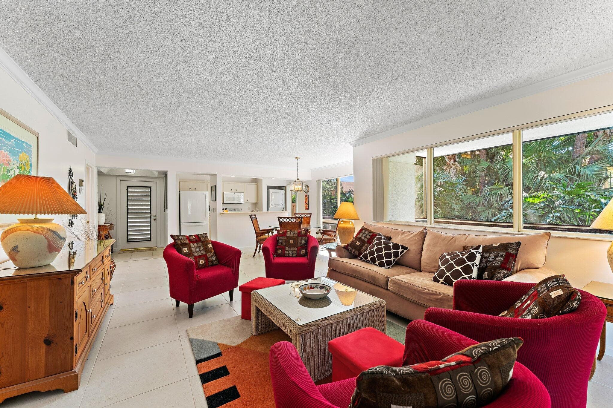 527 Brackenwood Place, Palm Beach Gardens, FL 33418 — photo 12 of 35