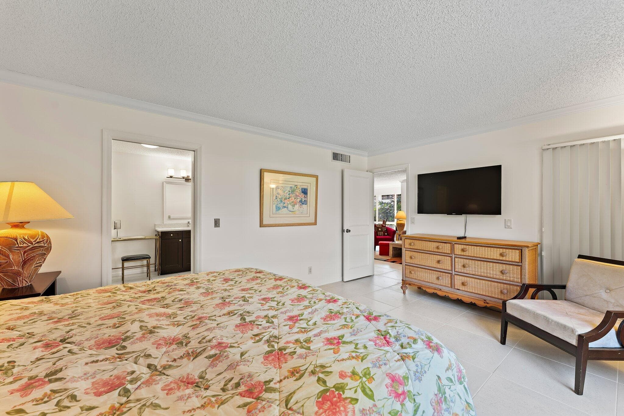 527 Brackenwood Place, Palm Beach Gardens, FL 33418 — photo 16 of 35