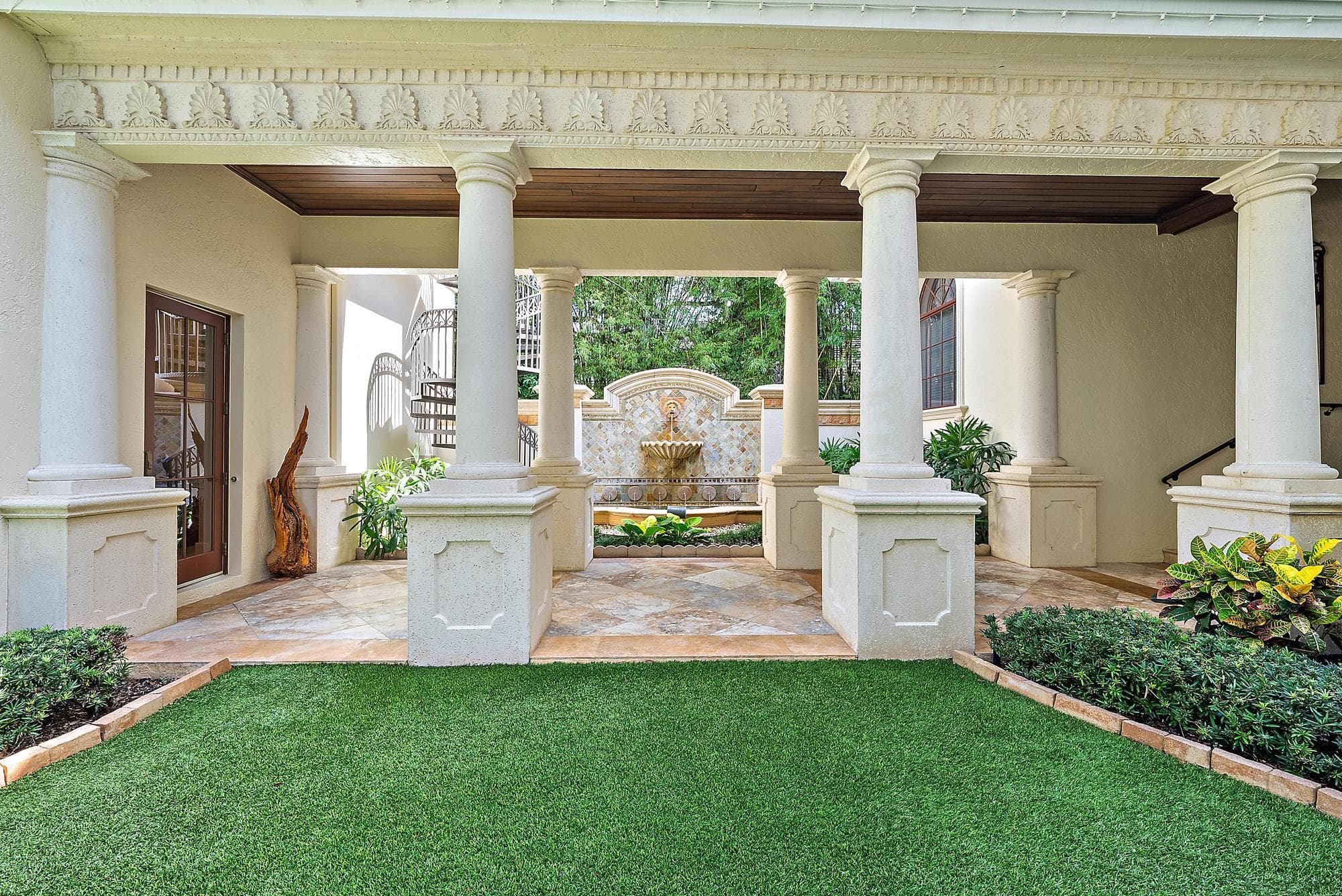 2330 Seven Oaks Lane, Palm Beach Gardens, FL 33410 — photo 8 of 86