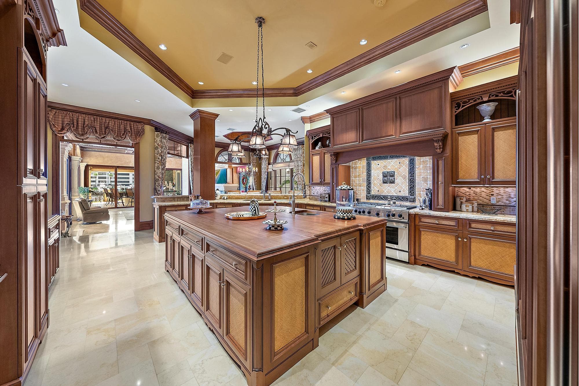 2330 Seven Oaks Lane, Palm Beach Gardens, FL 33410 — photo 30 of 86