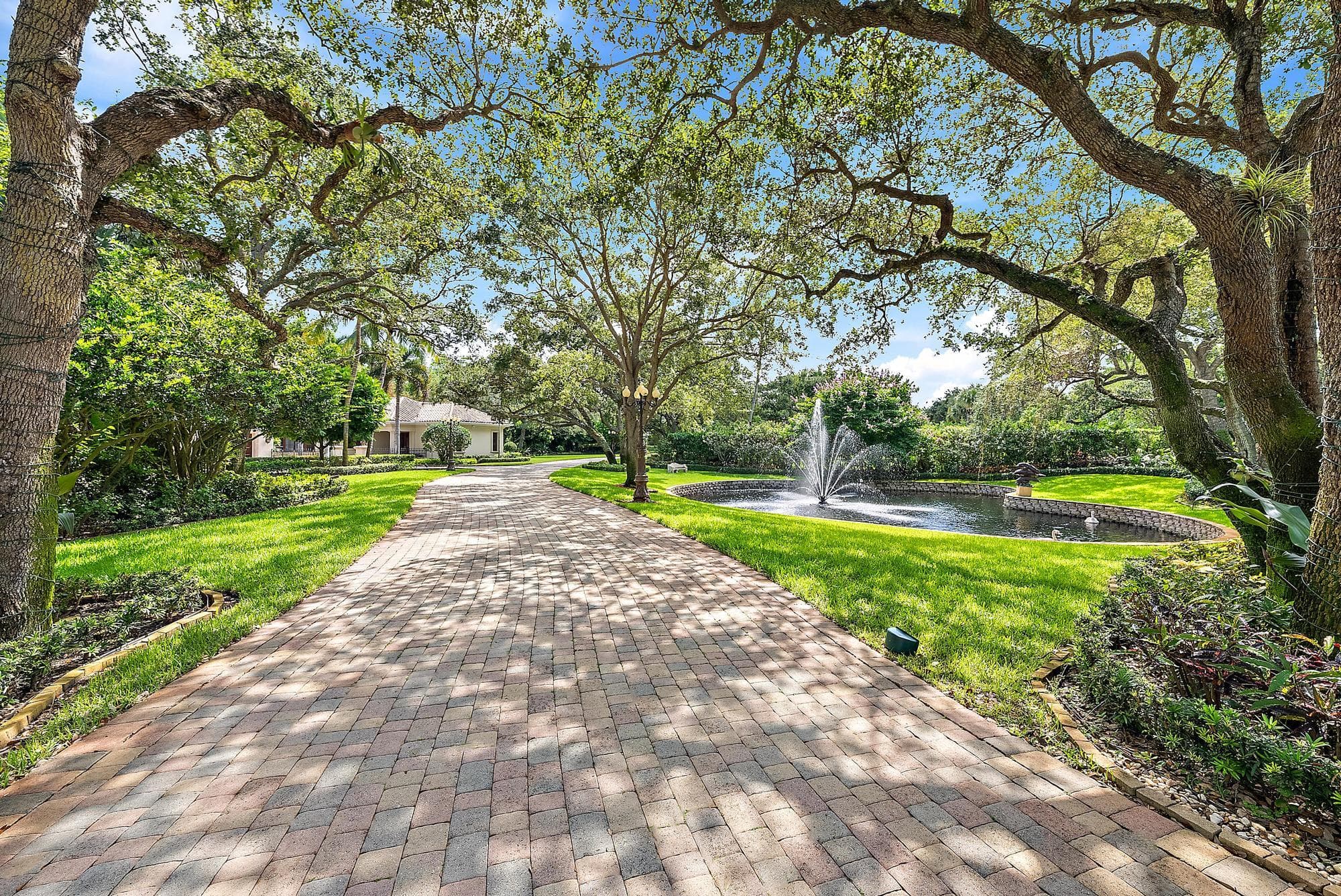 2330 Seven Oaks Lane, Palm Beach Gardens, FL 33410 — photo 5 of 86