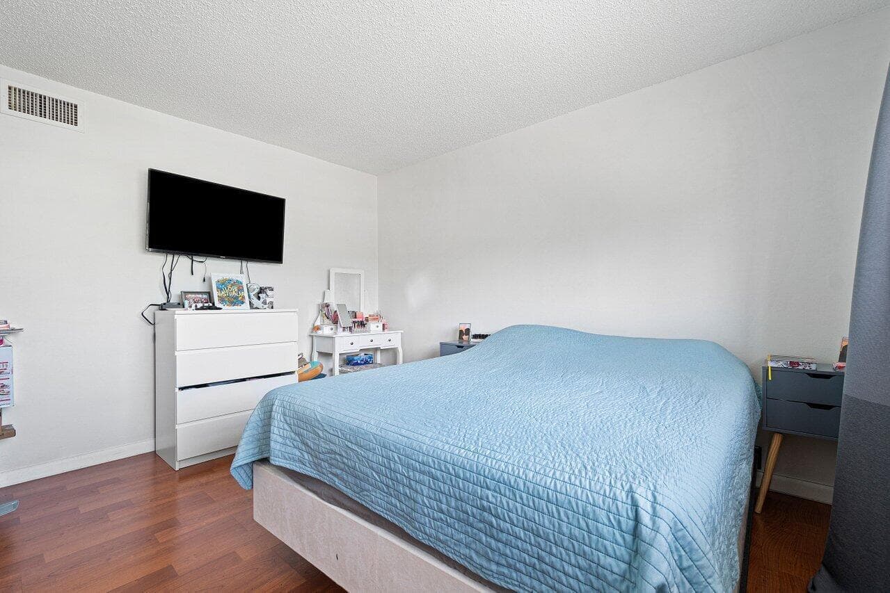 600 SW 2nd 2390 Avenue 2390, Boca Raton, FL 33432 — photo 9 of 18