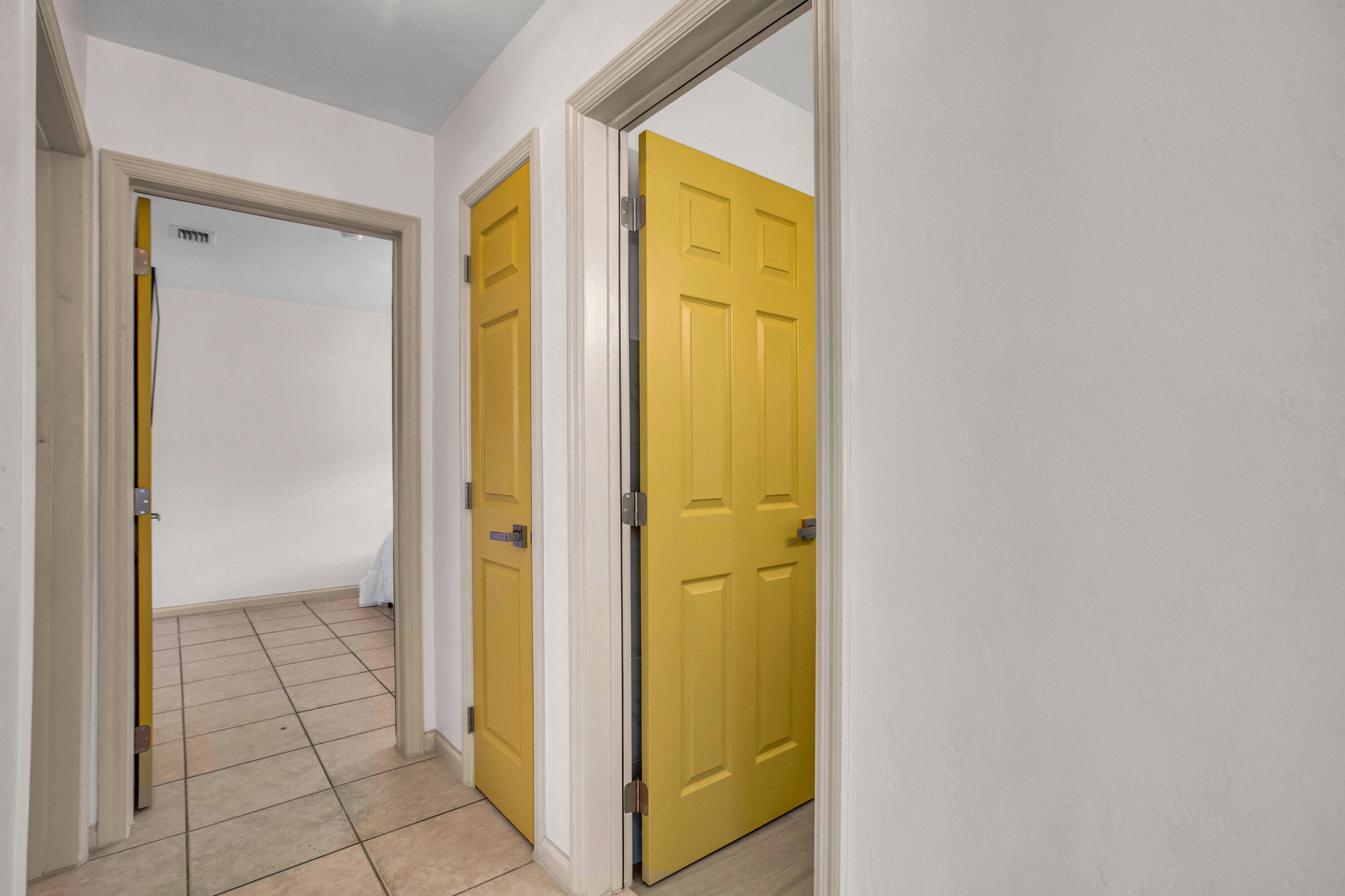 1850 SW 24th Street 1-2, Fort Lauderdale, FL 33315 — photo 12 of 21