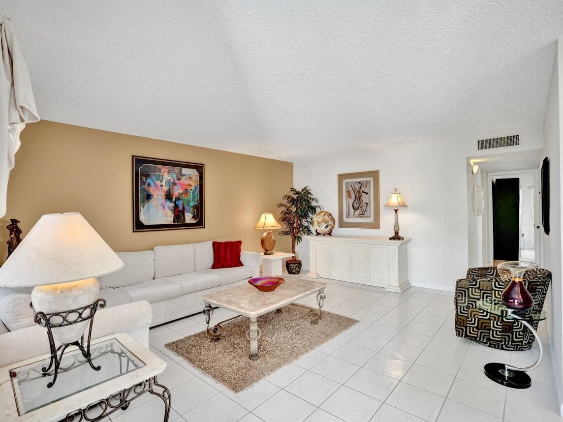 298 Burgundy G, Delray Beach, FL 33484 — photo 6 of 41