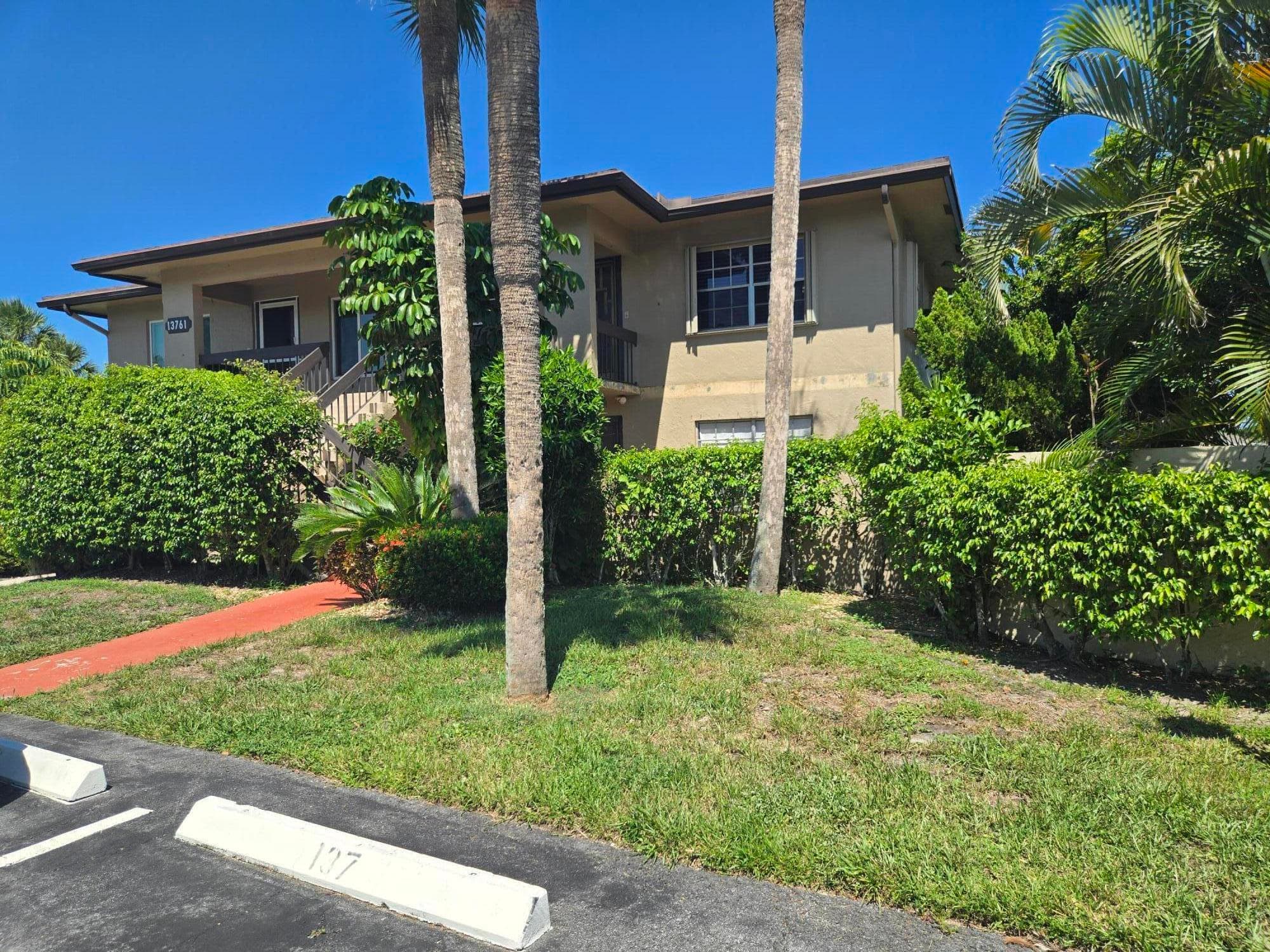 13761 Via Aurora D, Delray Beach, FL 33484 — photo 1 of 19