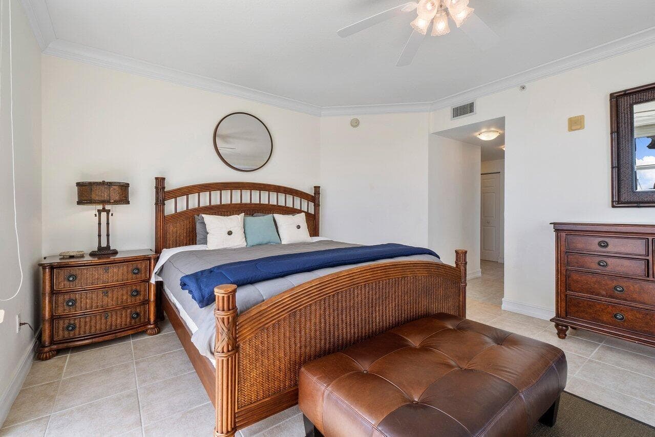 806 E Windward 301 Way 301, Lantana, FL 33462 — photo 26 of 45