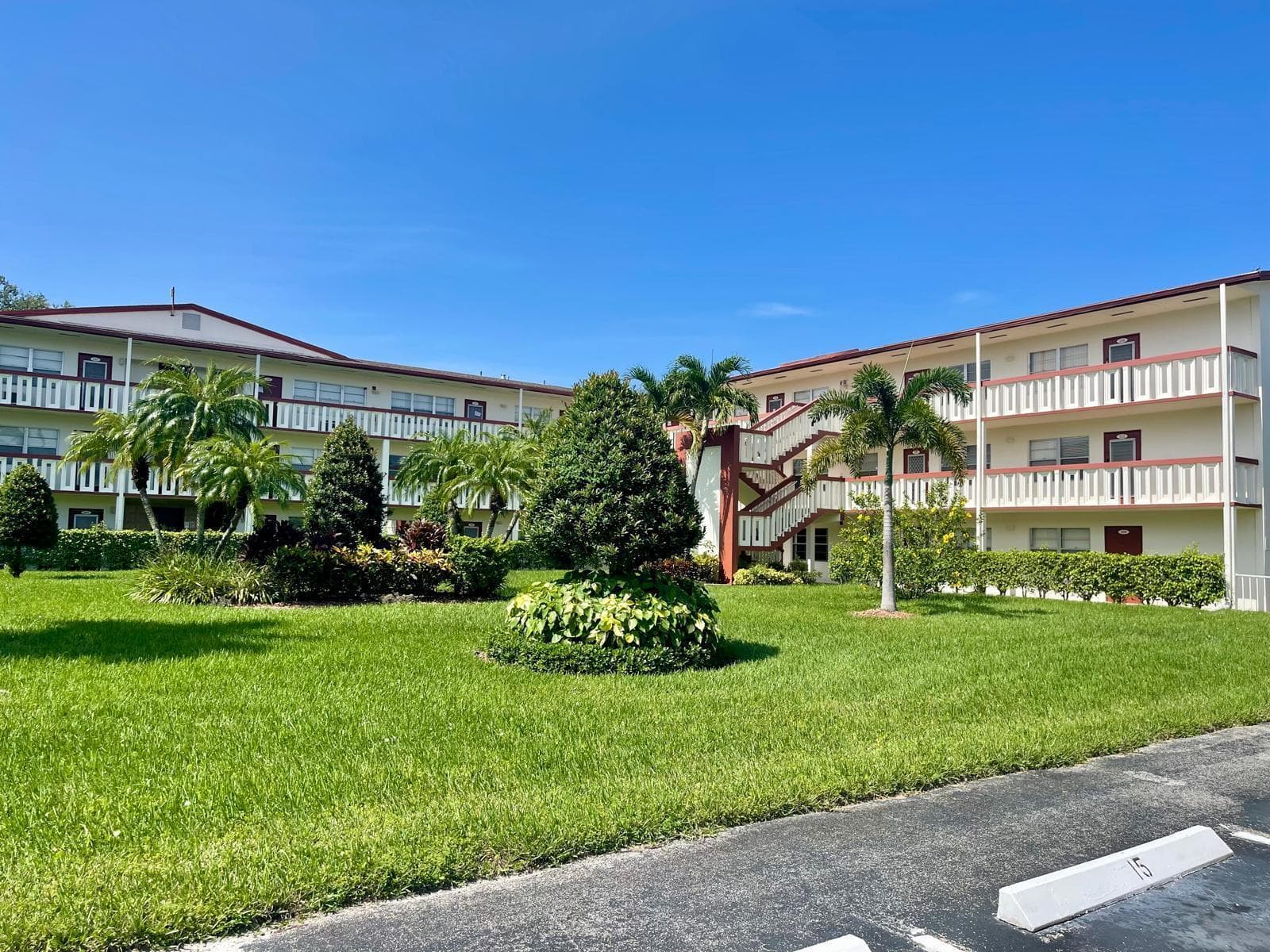 328 Brighton H, Boca Raton, FL 33434 — photo 10 of 51