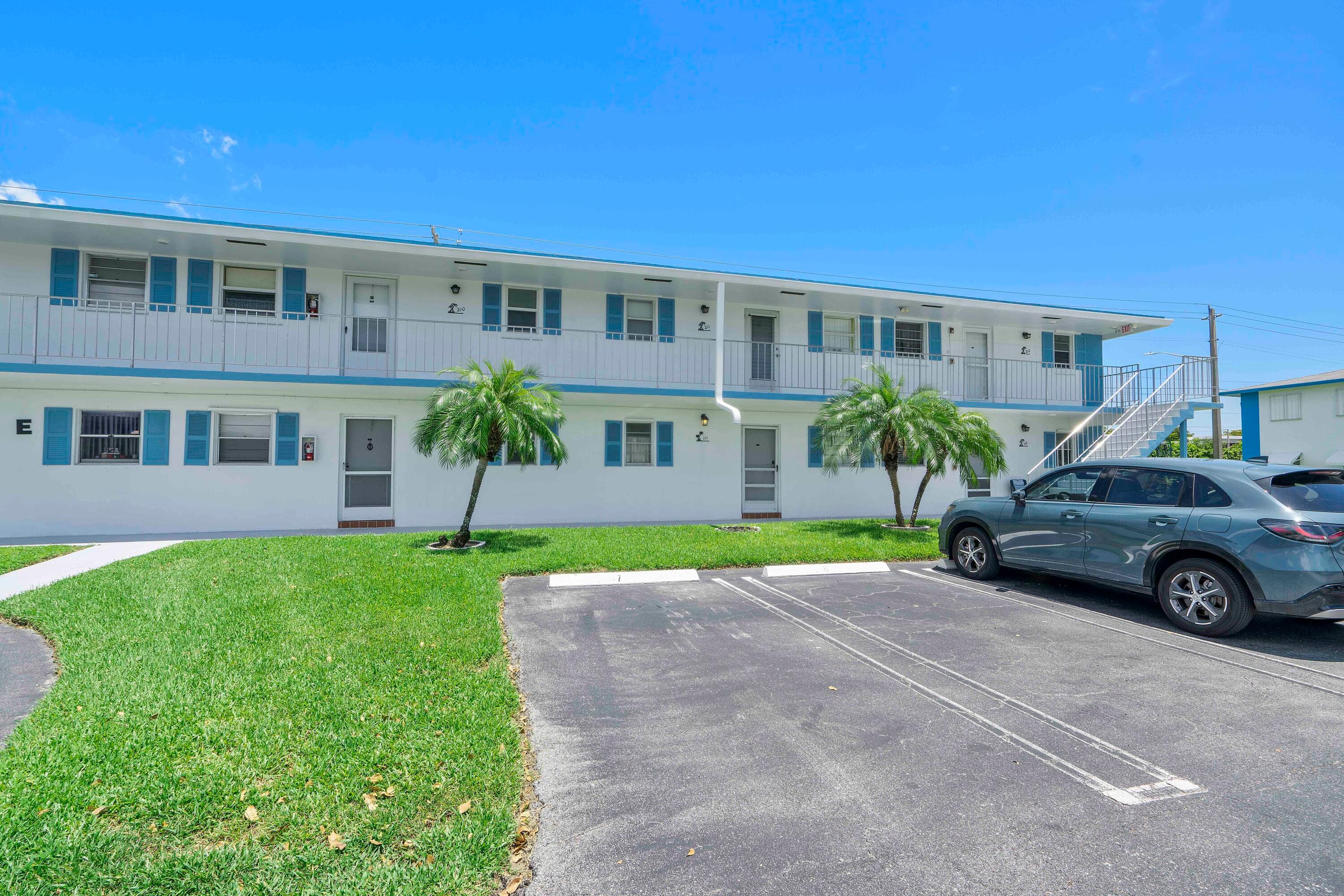 1115 Lake Terrace 111, Boynton Beach, FL 33426 — photo 1 of 19