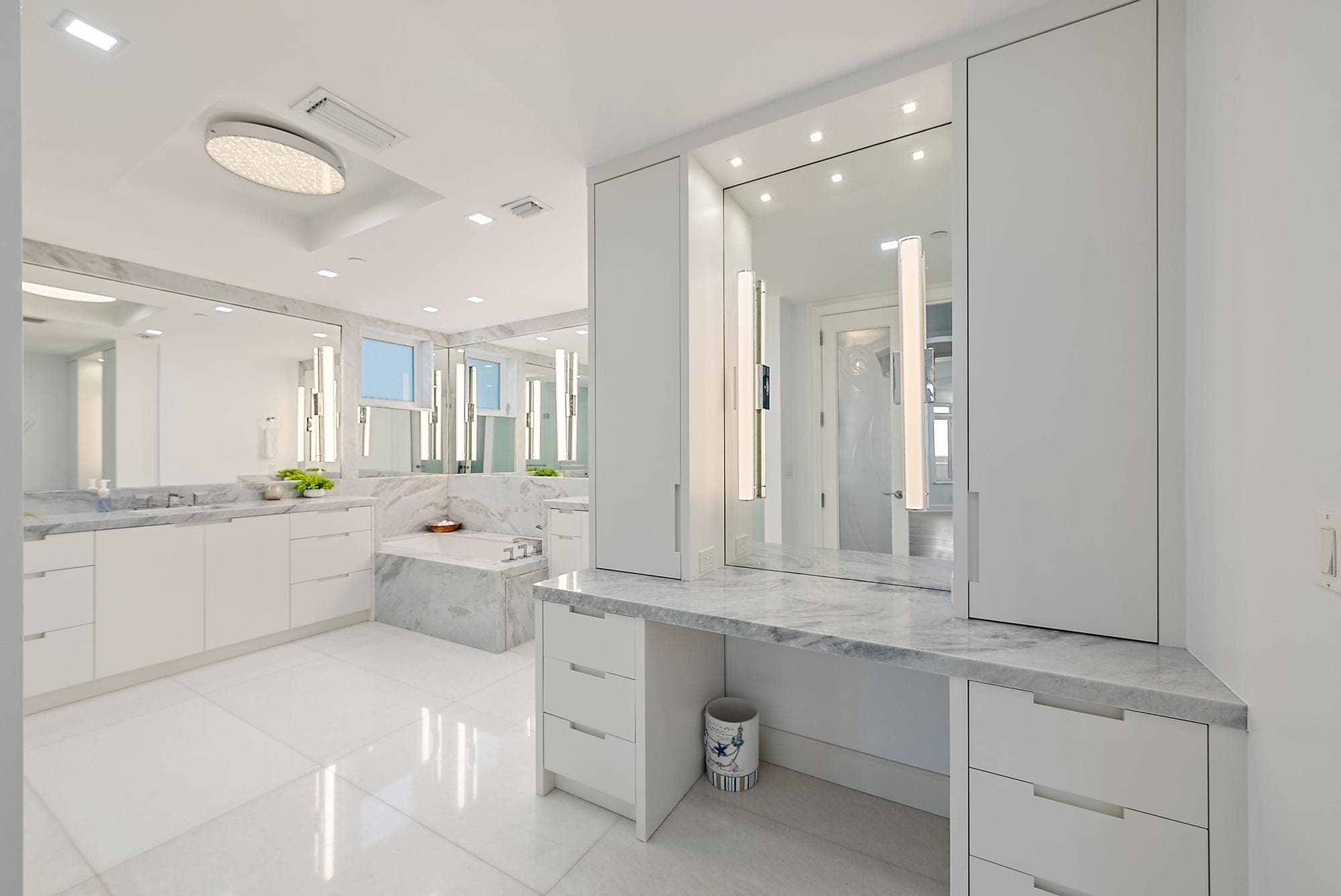 Condominium in Boca Raton — photo 24 of 46