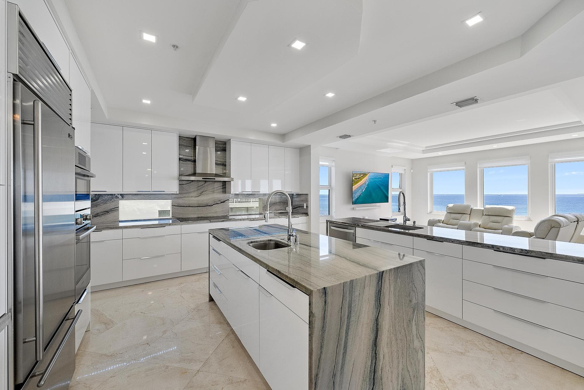 Condominium in Boca Raton — photo 14 of 46