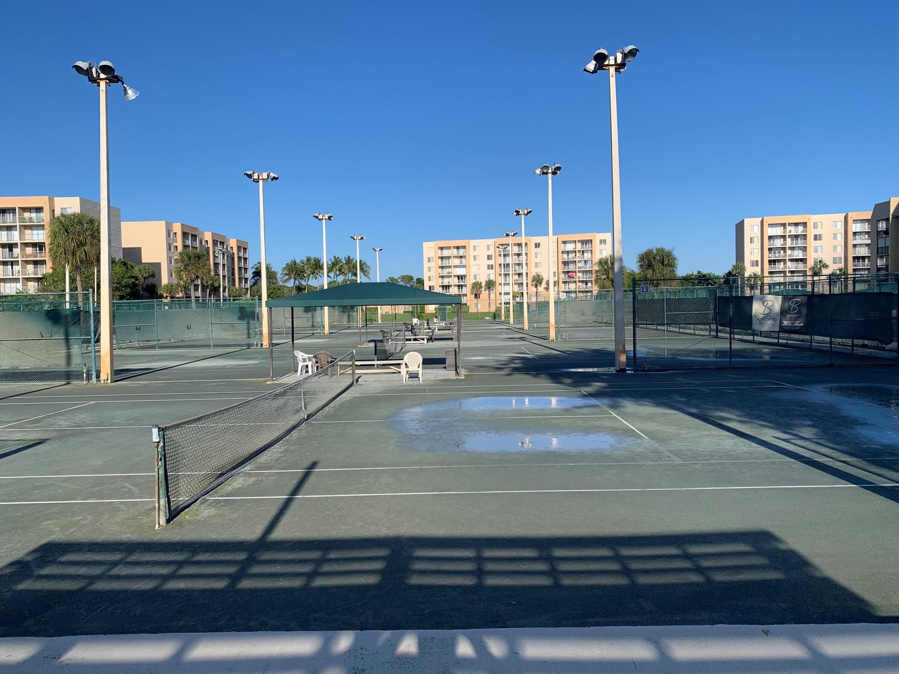 2820 Tennis Club Drive 302, West Palm Beach, FL 33417 — photo 12 of 14