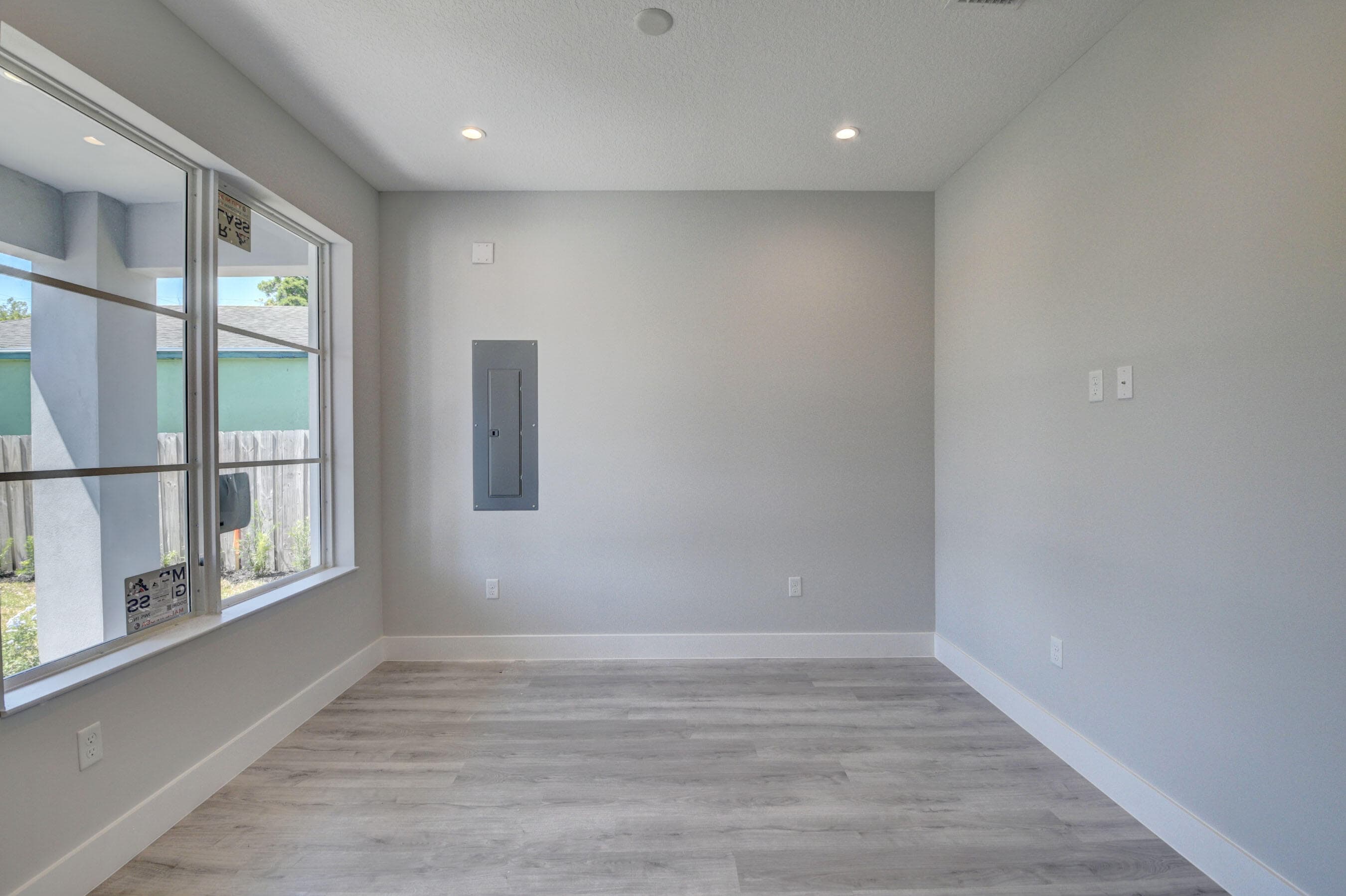 715 NW 1st Street, Delray Beach, FL 33444 — photo 5 of 39