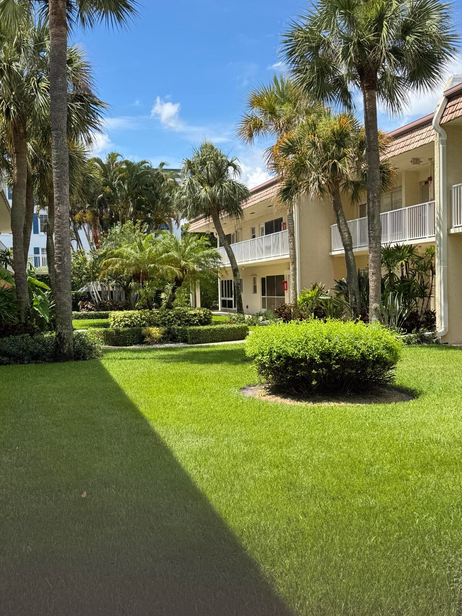 640 Snug Harbor Drive F6, Boynton Beach, FL 33435 — photo 3 of 25